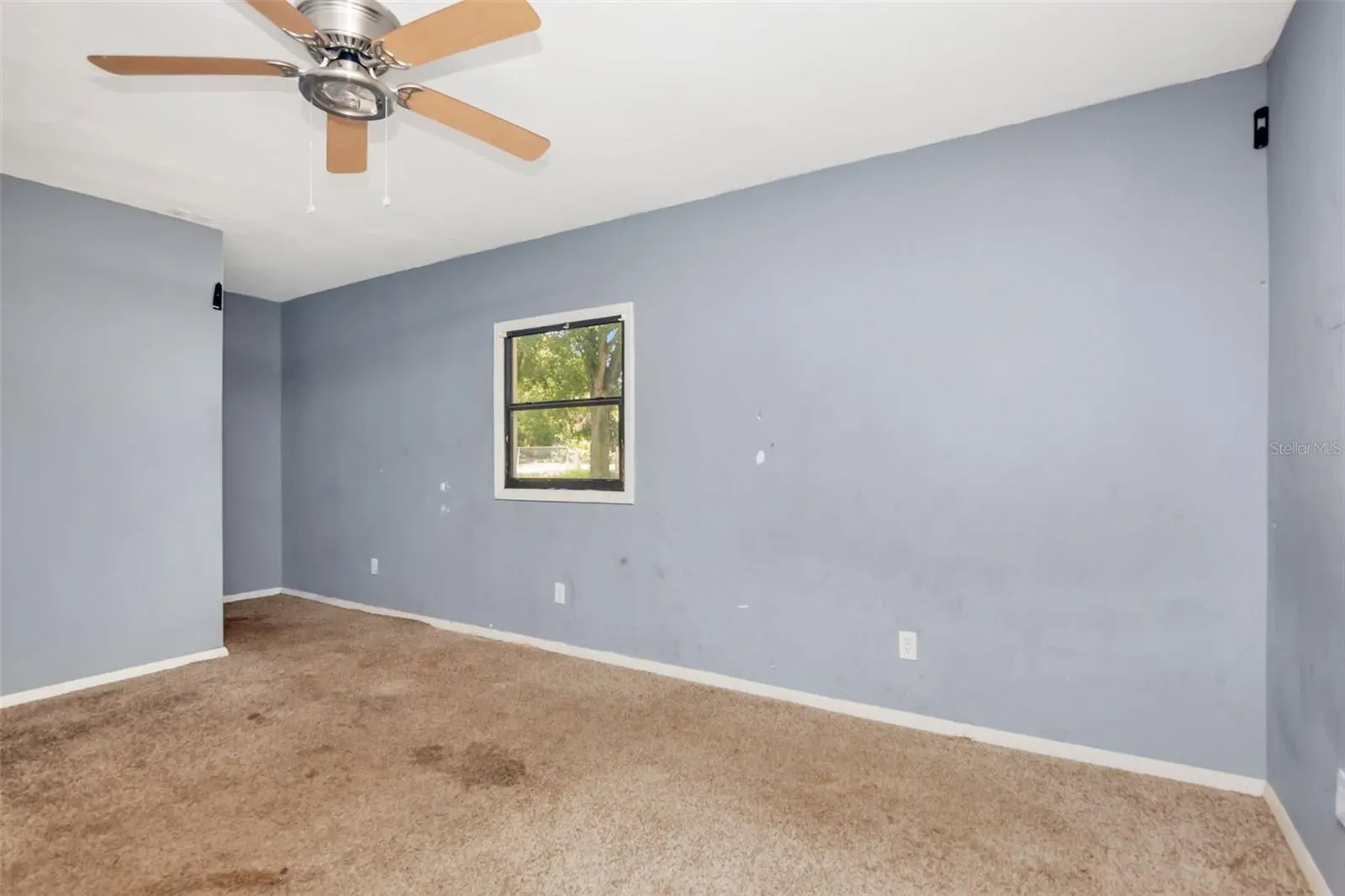 1009 MERCER LOOP