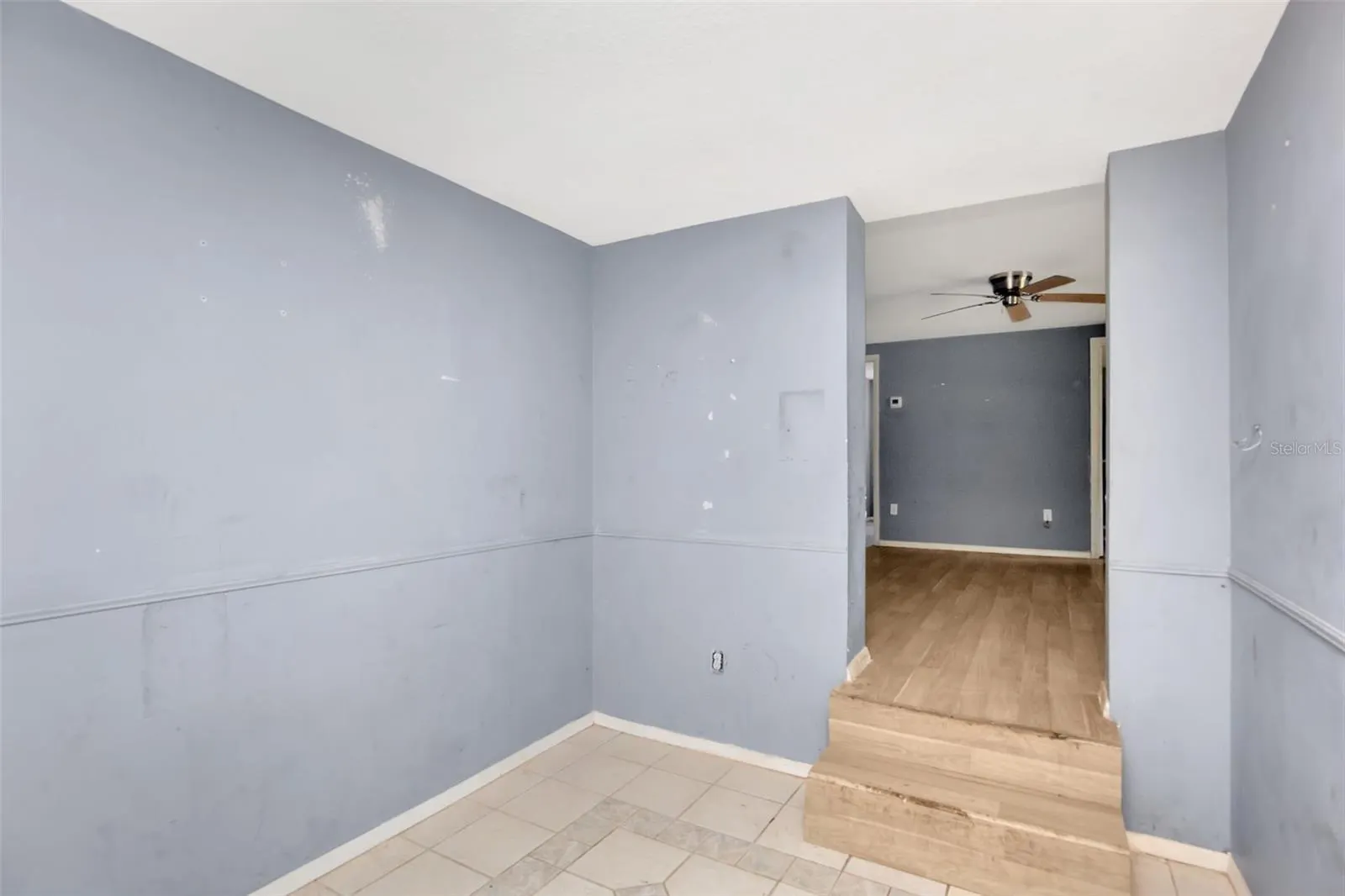 1009 MERCER LOOP