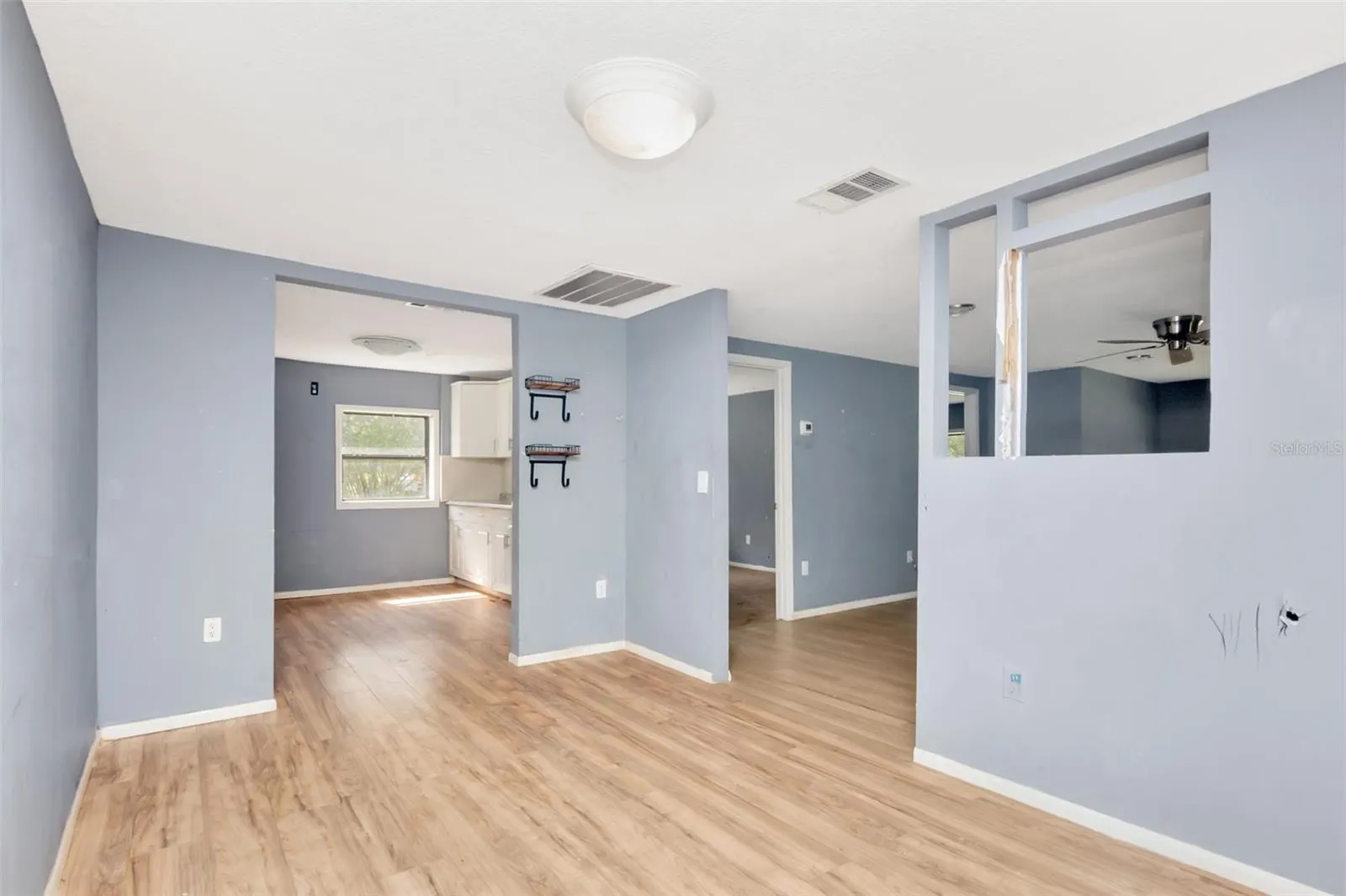 1009 MERCER LOOP