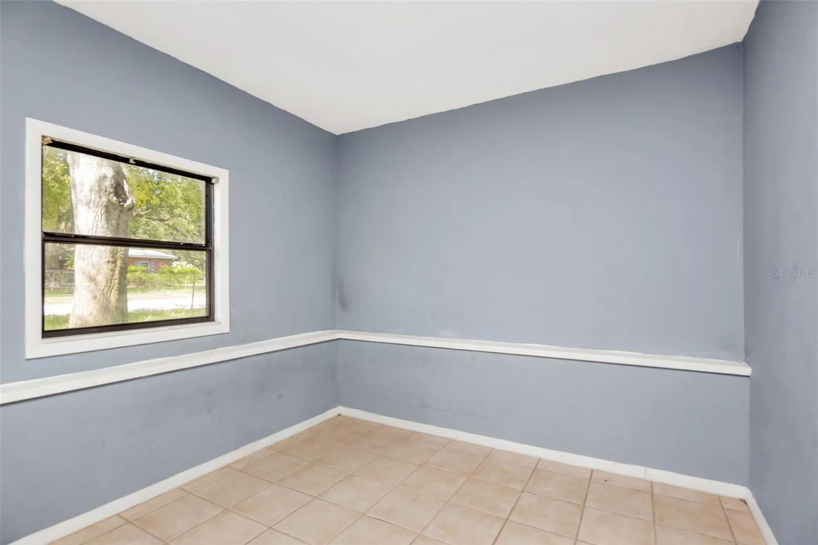 1009 MERCER LOOP