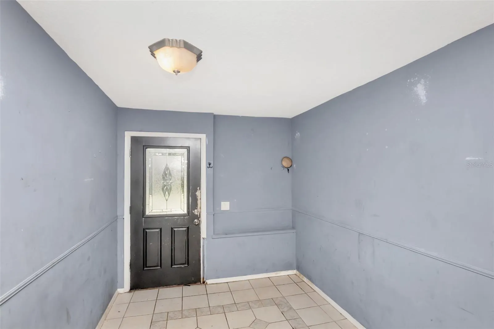 1009 MERCER LOOP