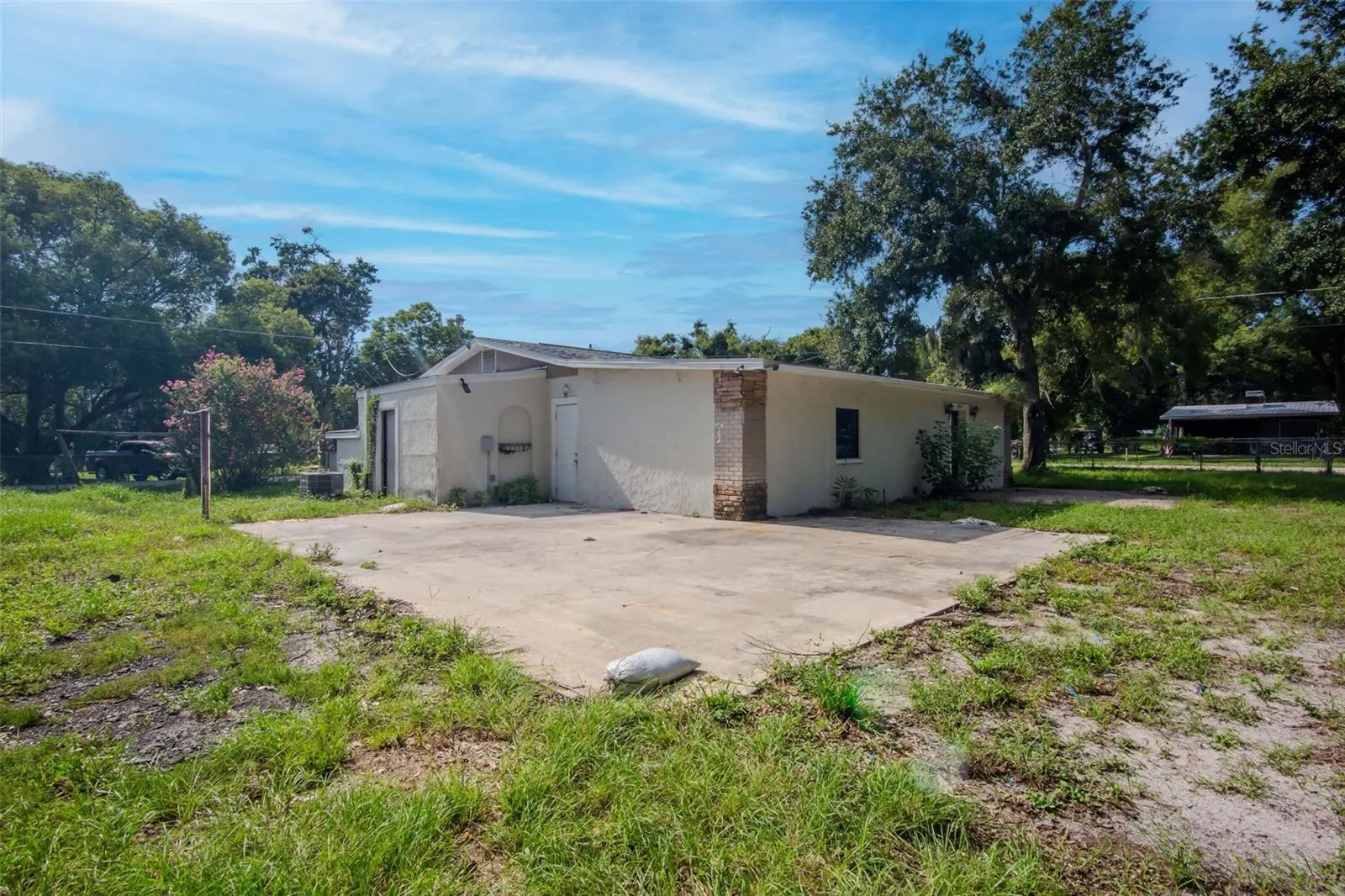 1009 MERCER LOOP
