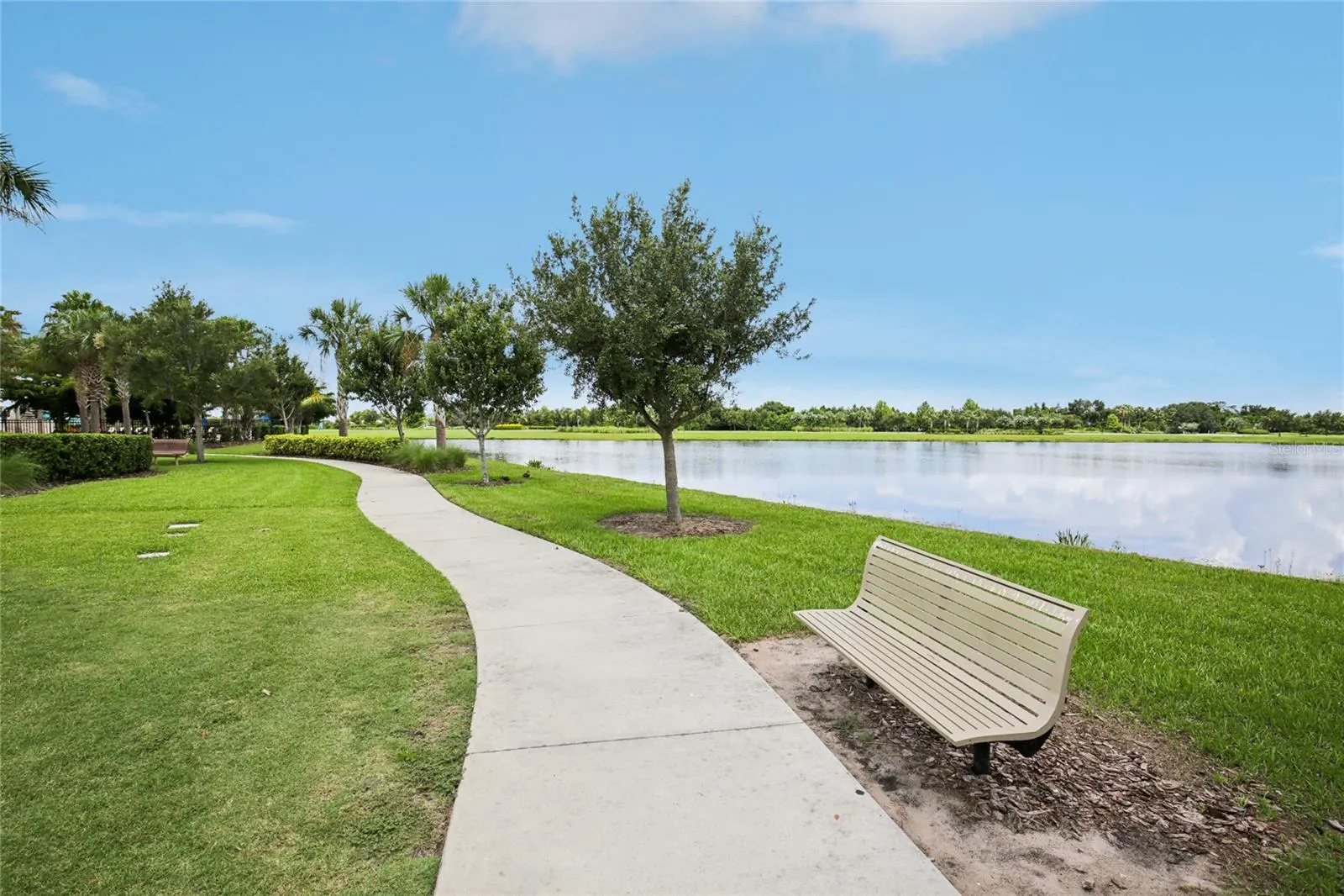 6240 SEA AIR DR