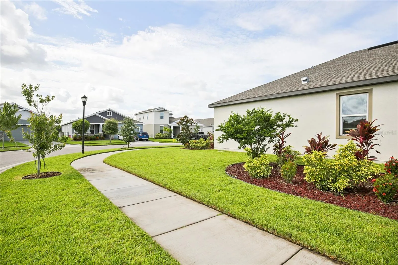 6240 SEA AIR DR