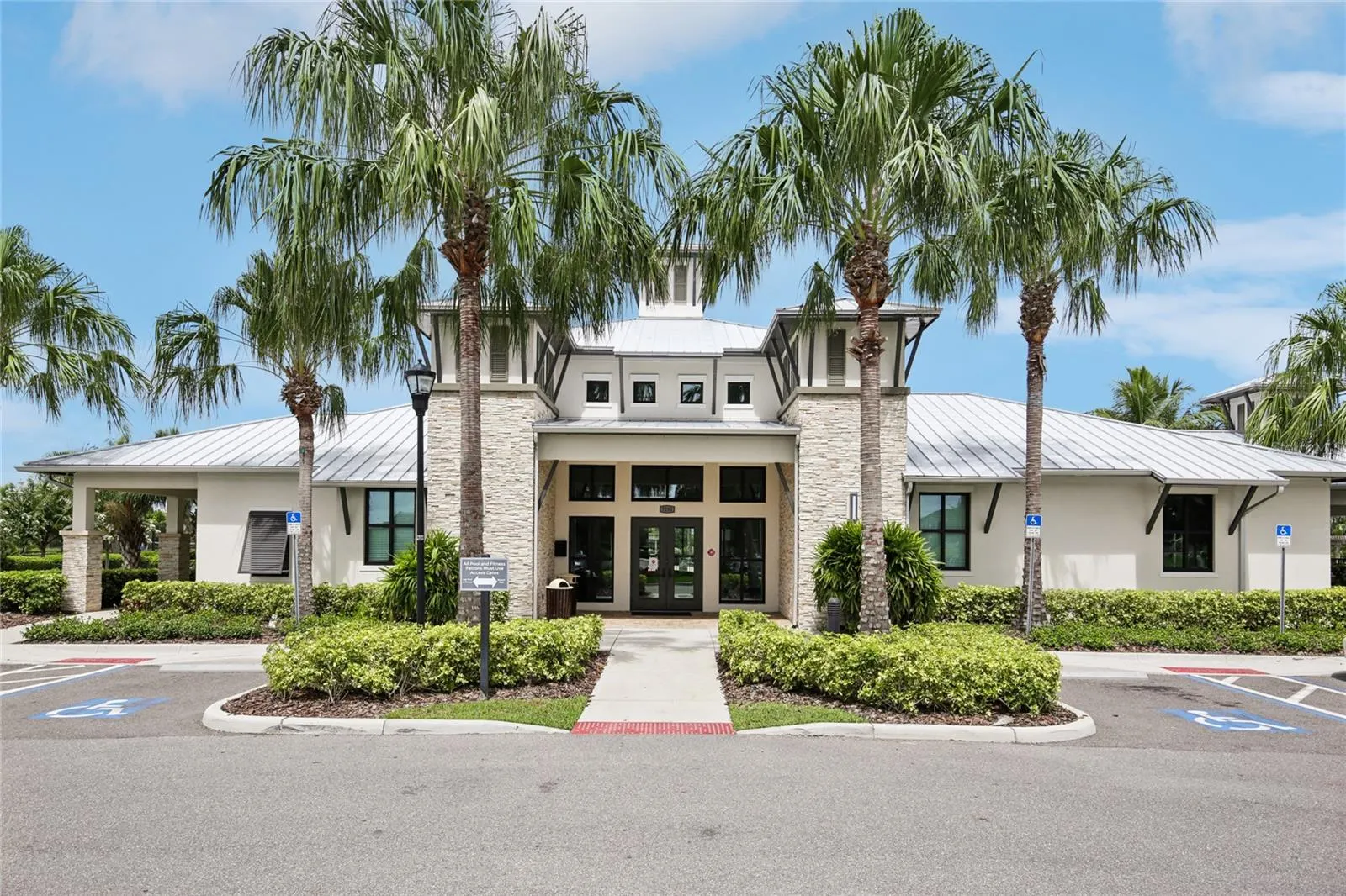 6240 SEA AIR DR