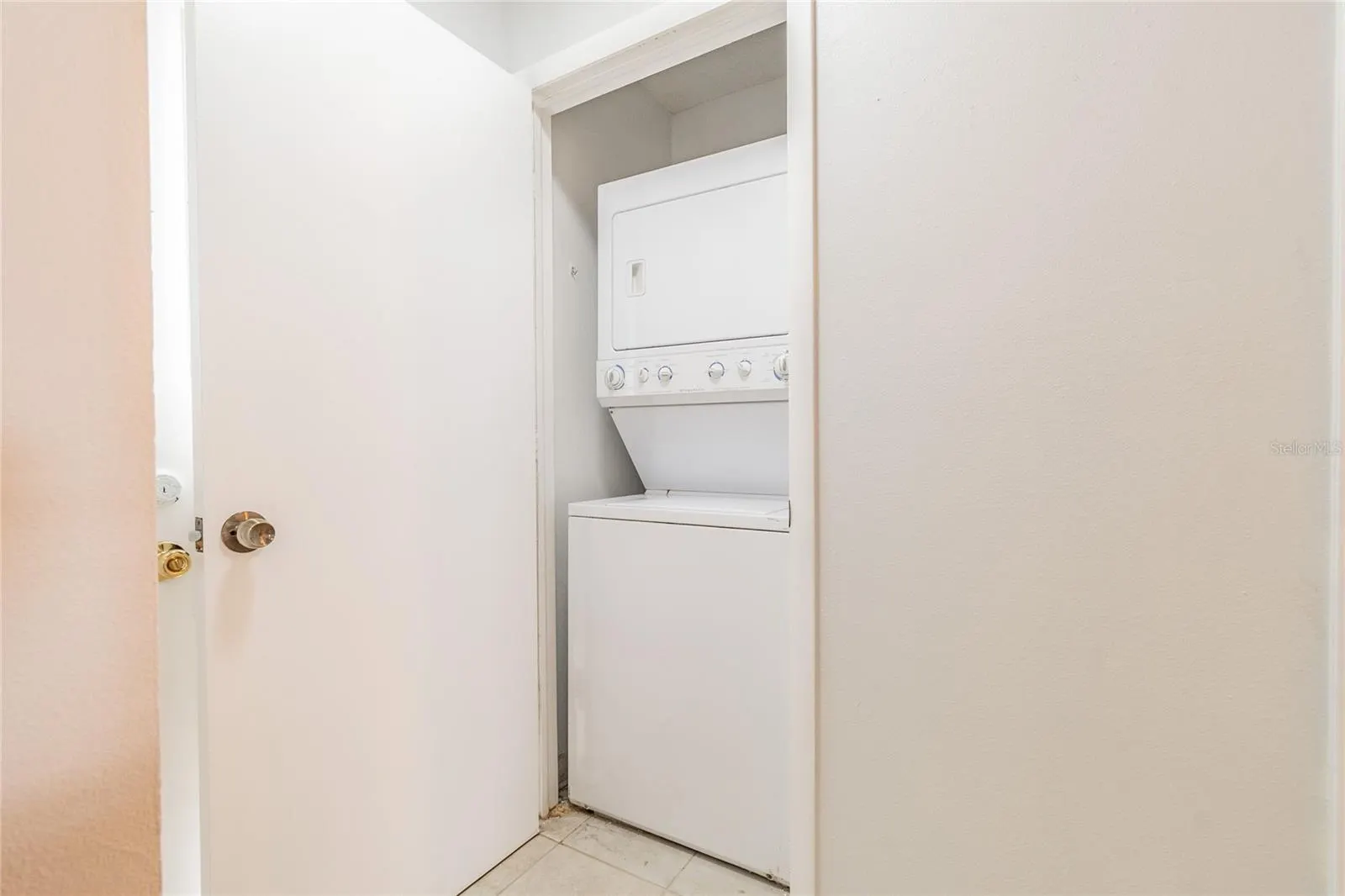 4907 W MCELROY AVE #H209, #H209