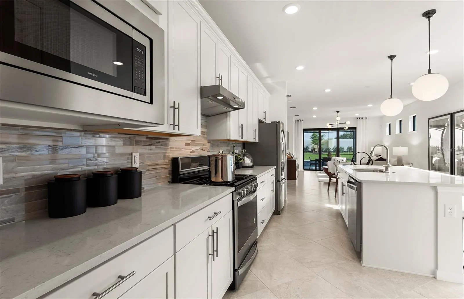 6128 WIRE GRASS CT