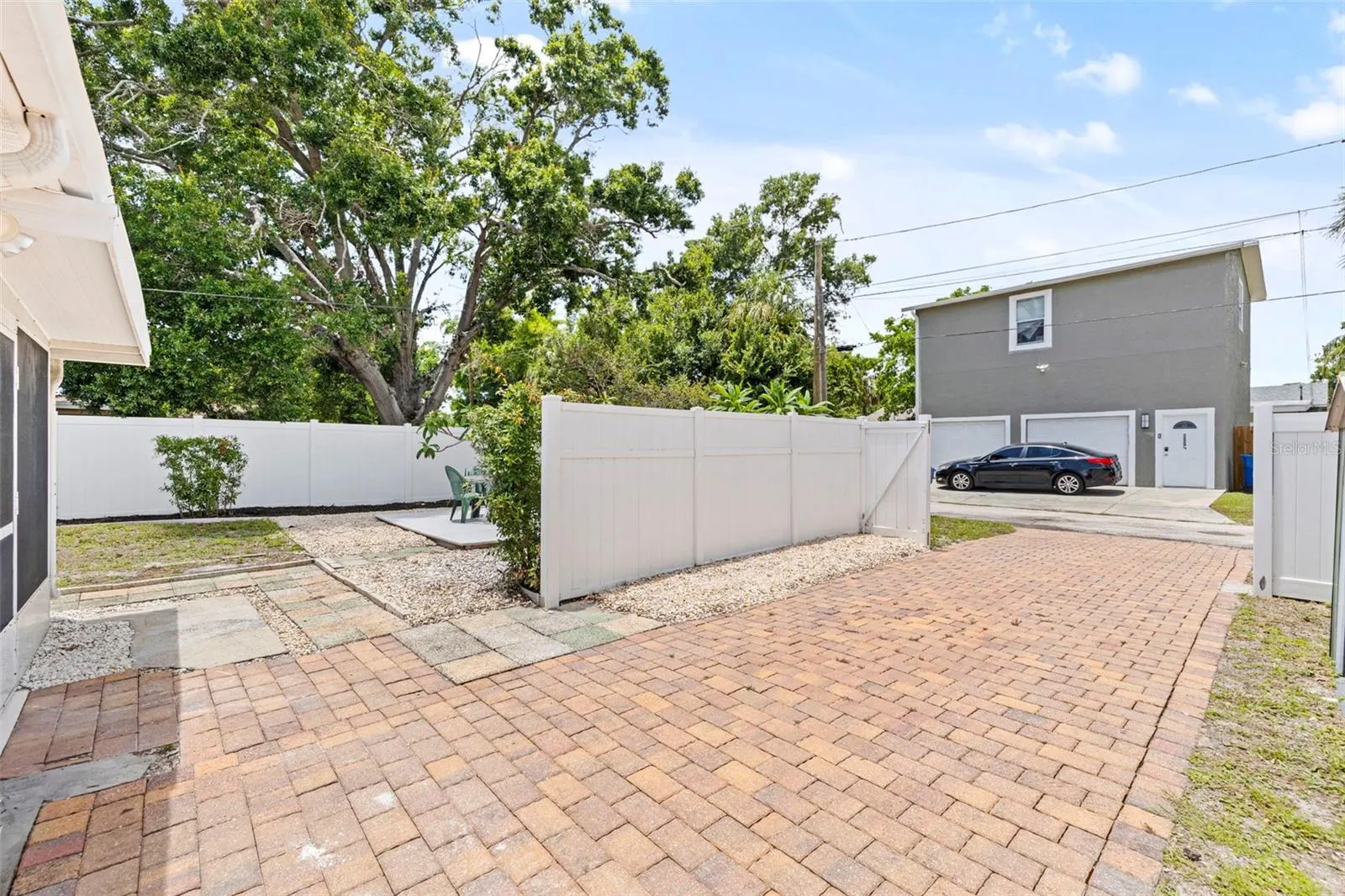 5221 4TH AVE N
