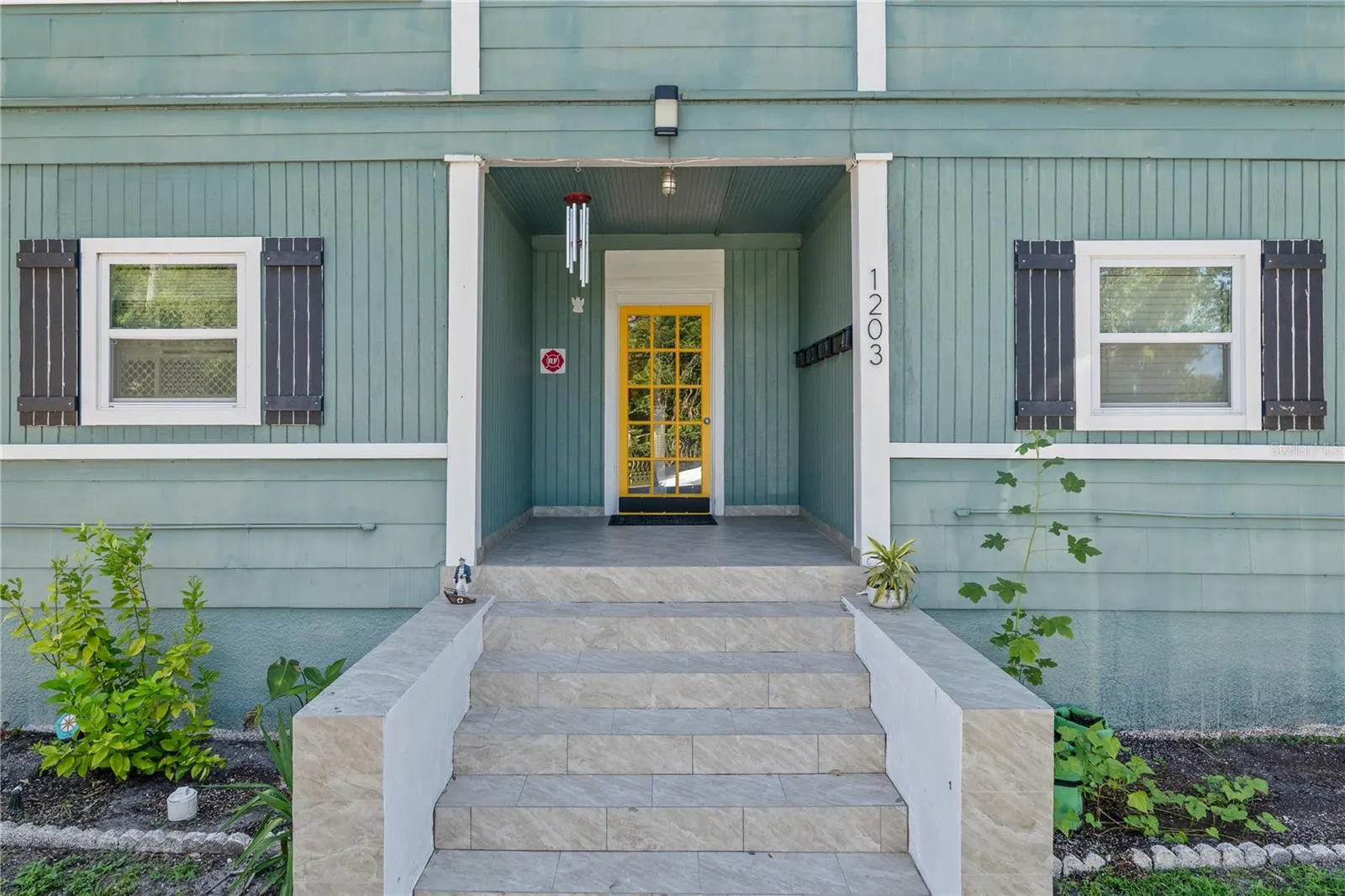 1203 N OSCEOLA AVE