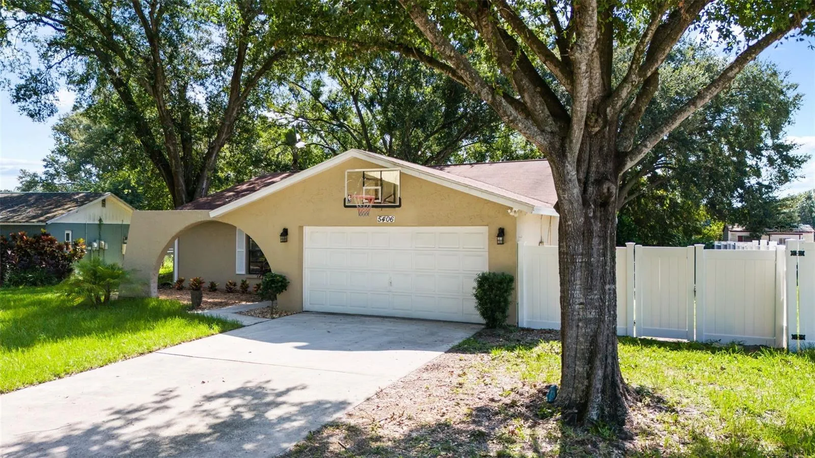 5406 PENTAIL CIR