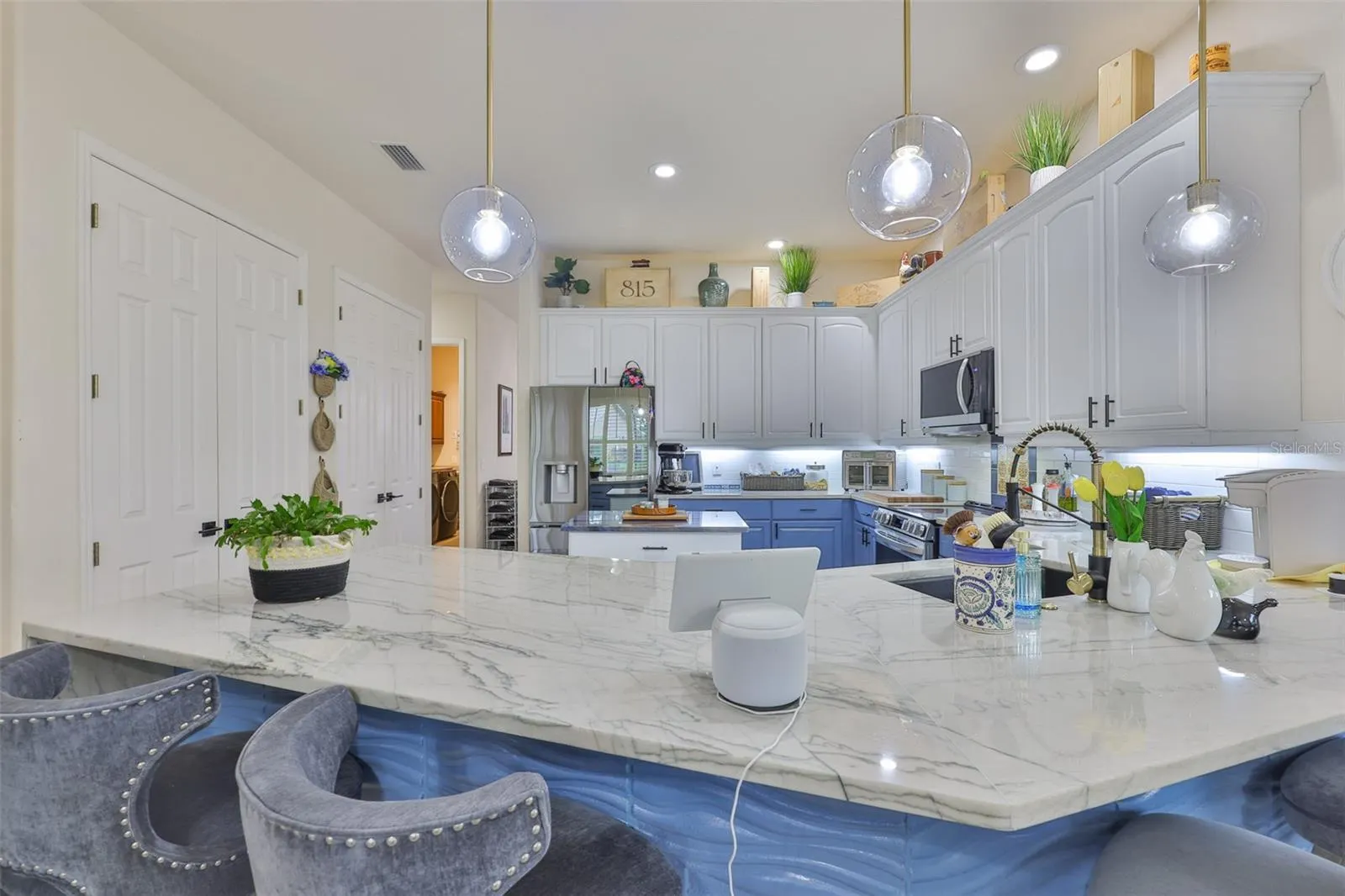 3723 GAVIOTA DR