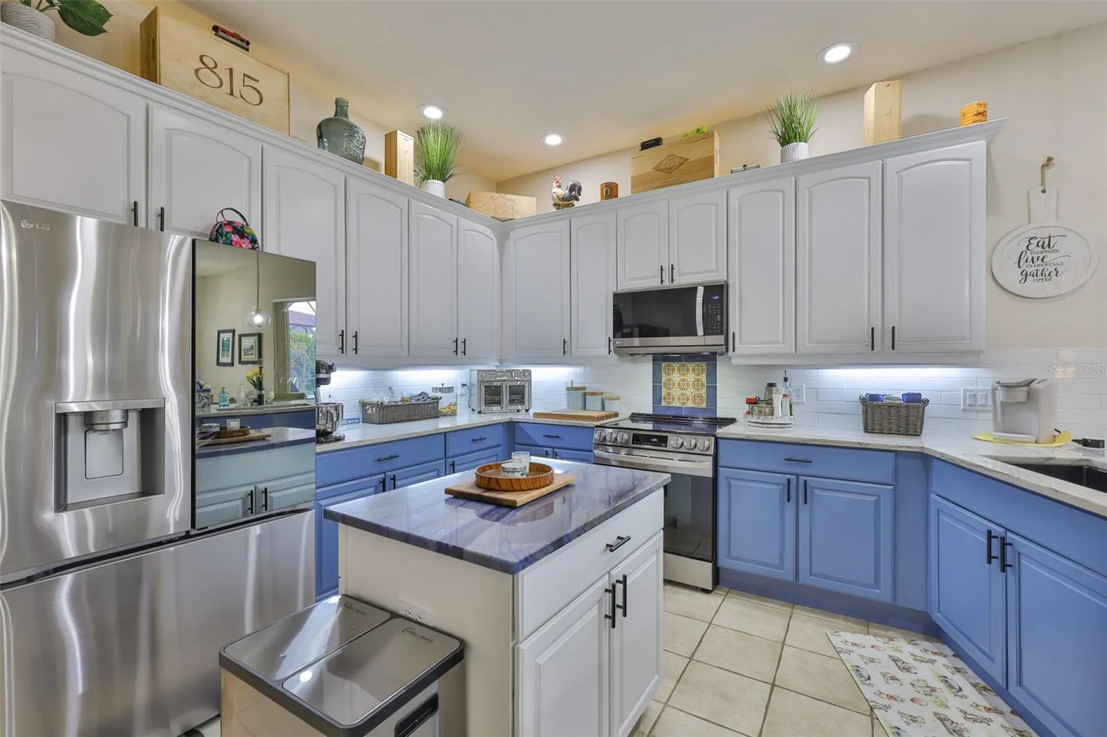 3723 GAVIOTA DR