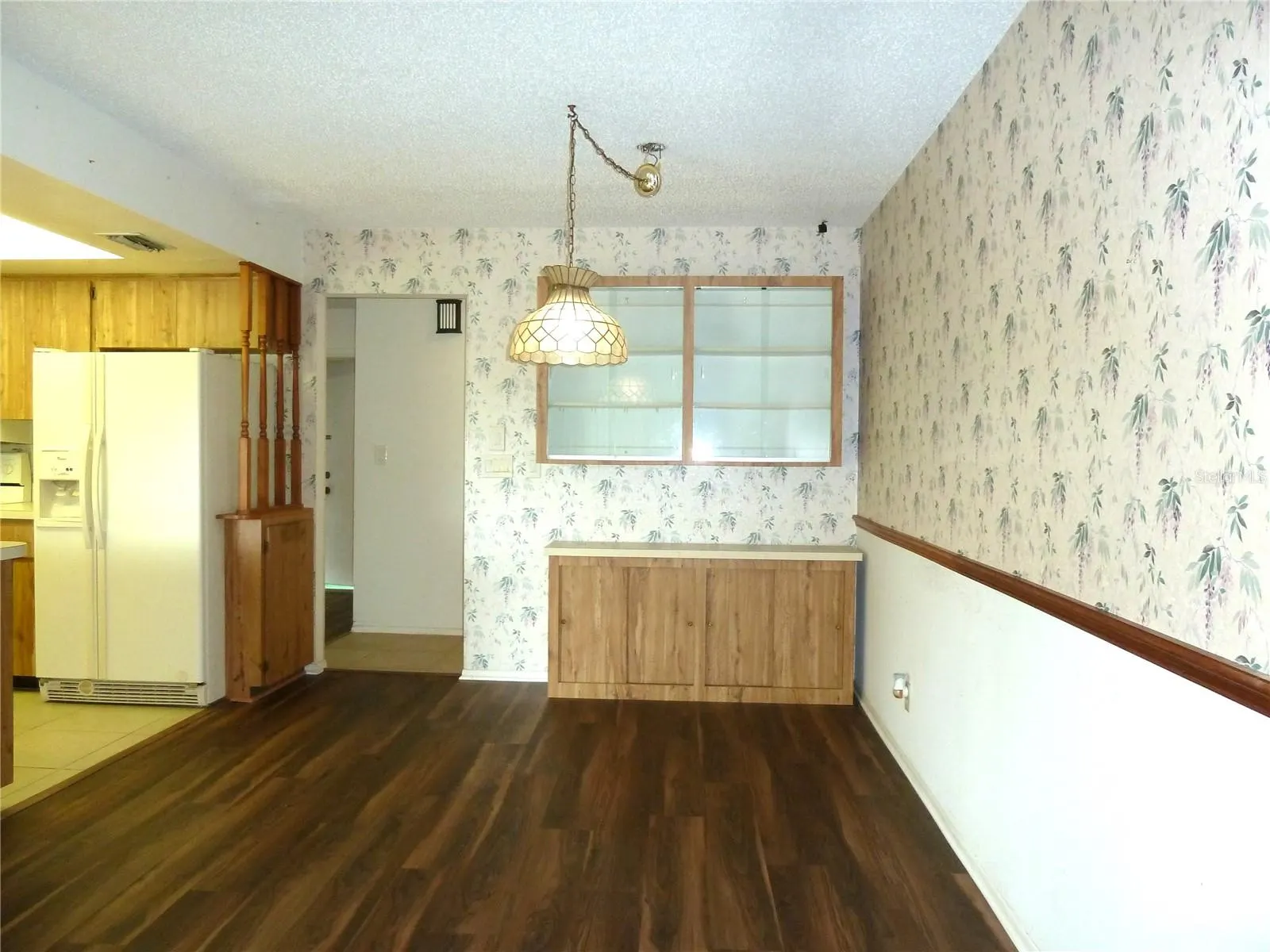1350 GLENGARRY DR