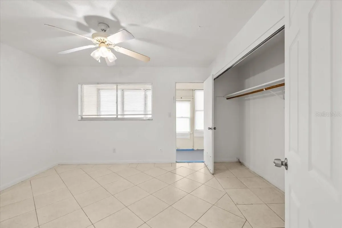 2353 SHELLEY ST #5, #5