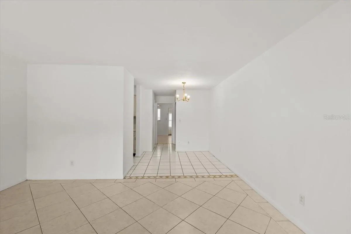 2353 SHELLEY ST #5, #5