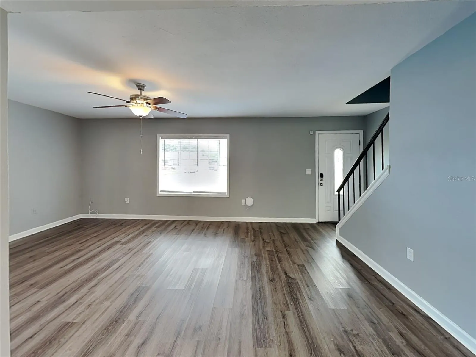 2543 GOLDEN POINCIANA PL