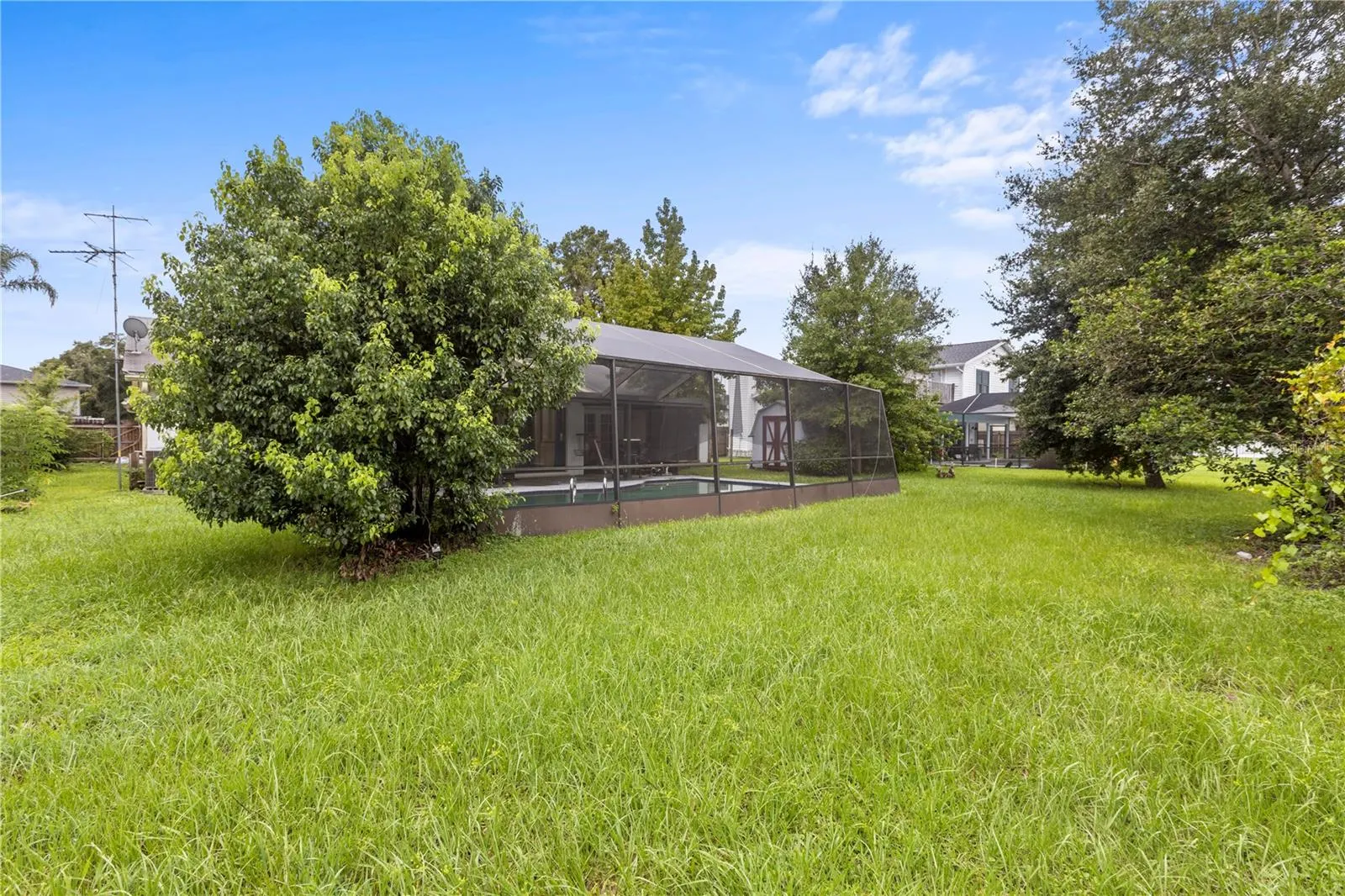 16503 FOOTHILL DR