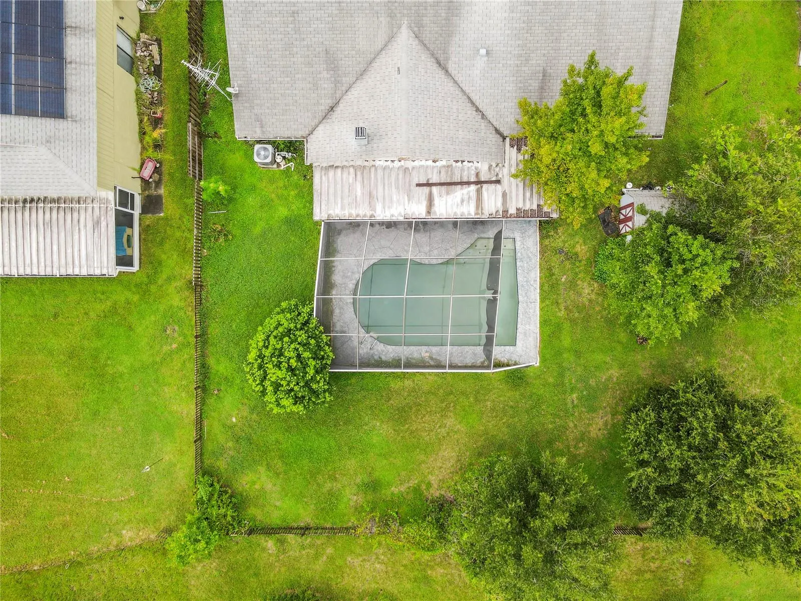 16503 FOOTHILL DR