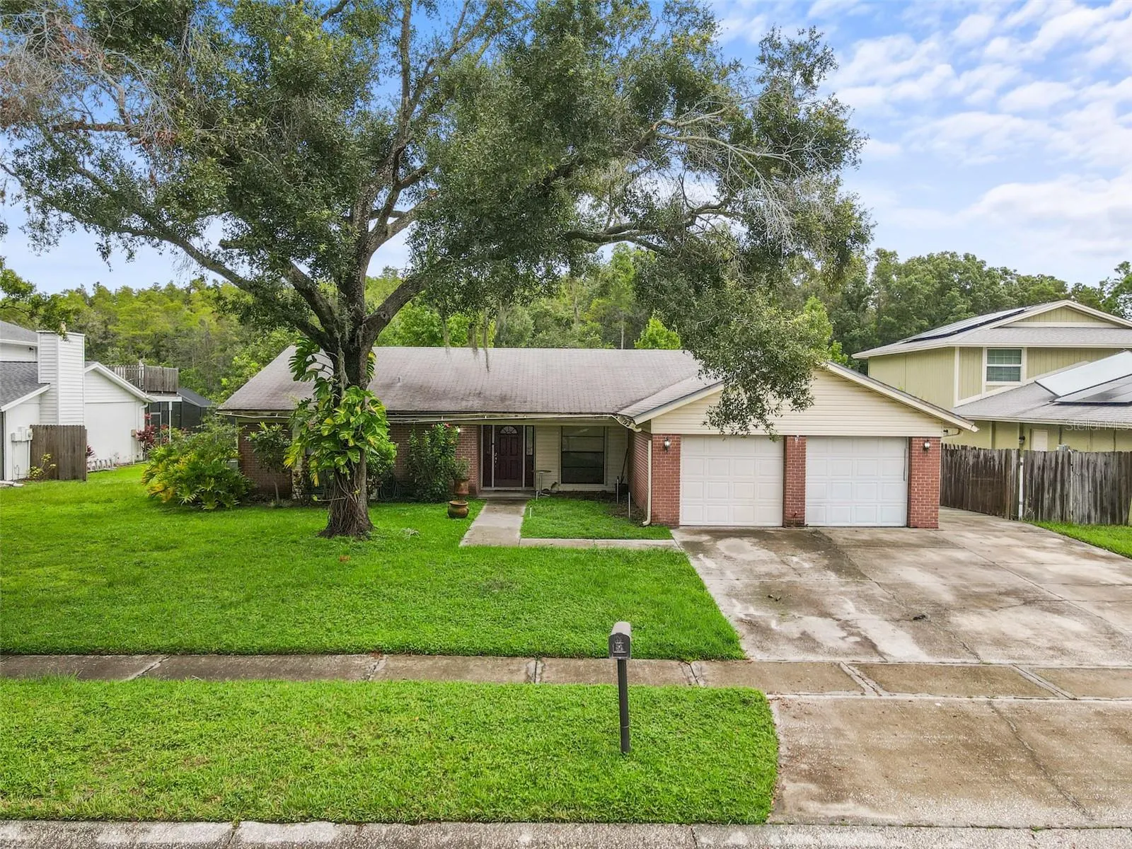 16503 FOOTHILL DR