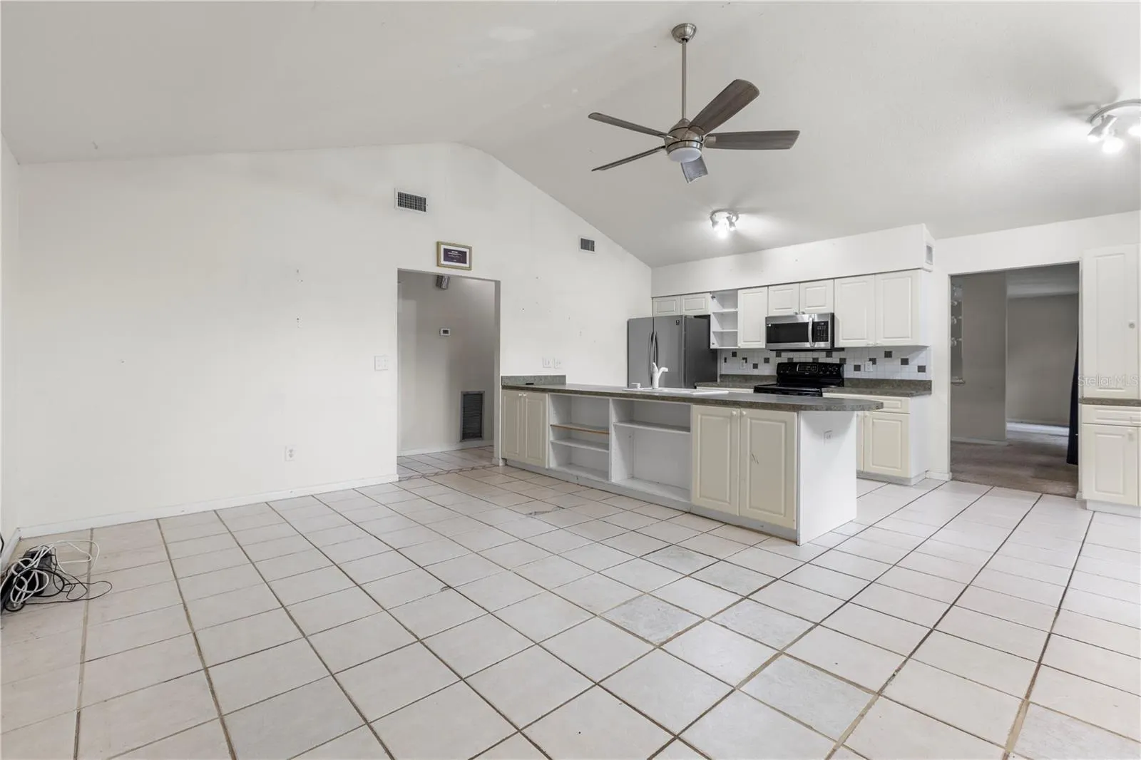 16503 FOOTHILL DR
