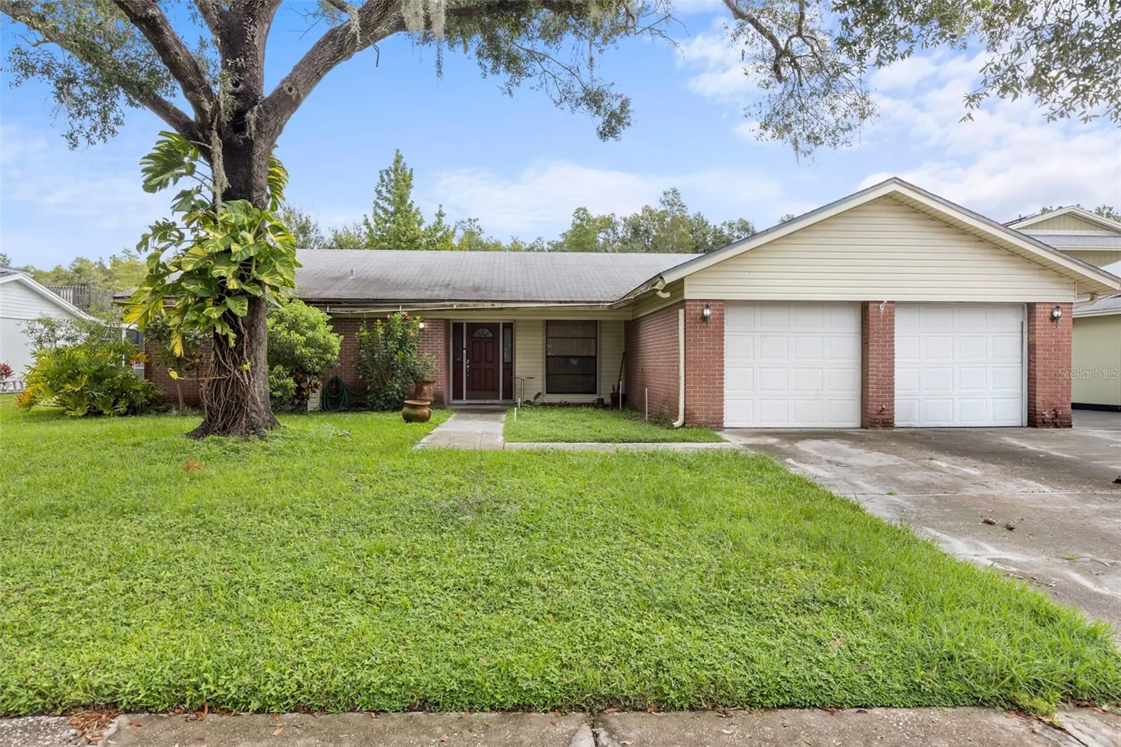 16503 FOOTHILL DR