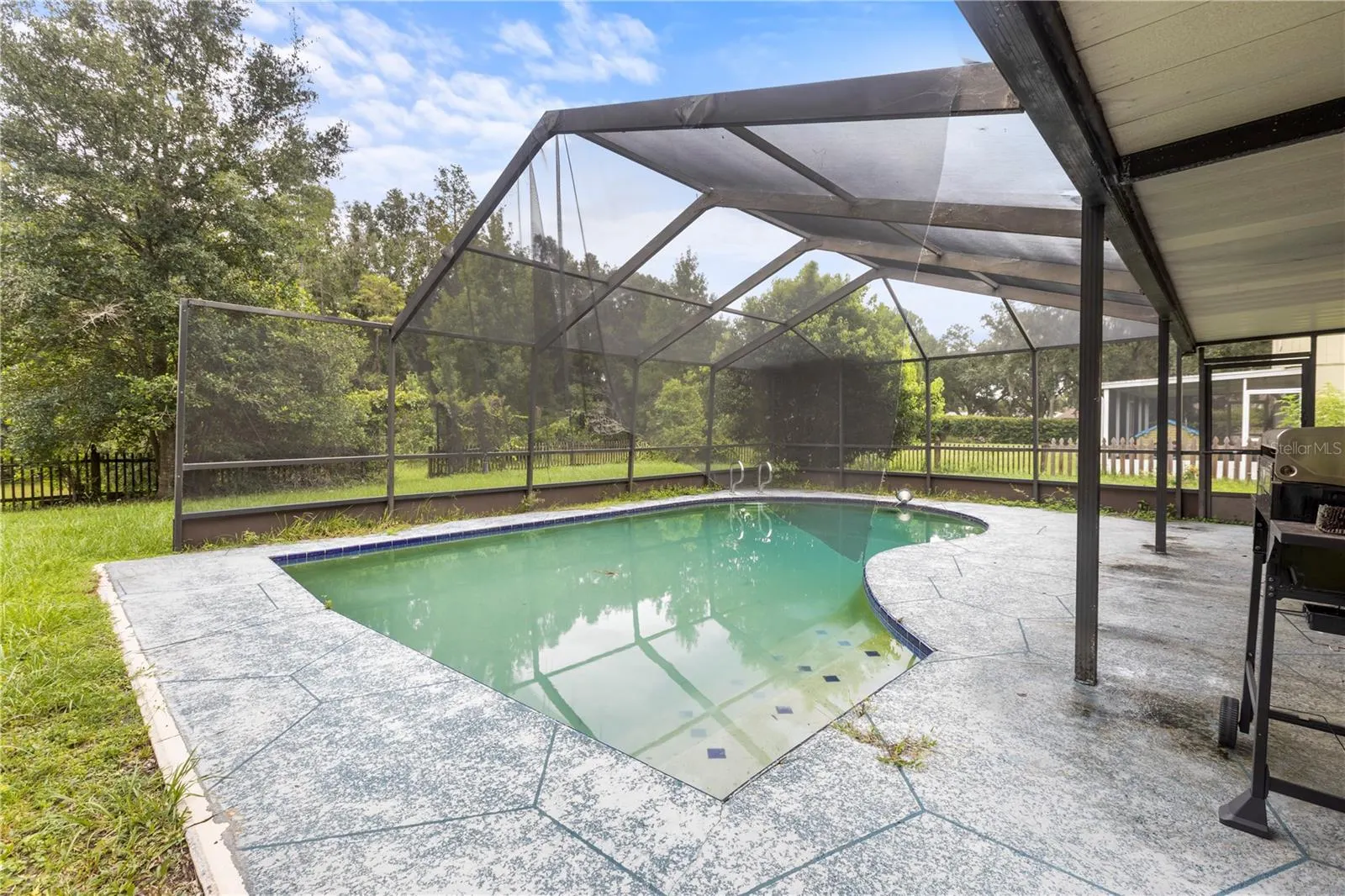16503 FOOTHILL DR