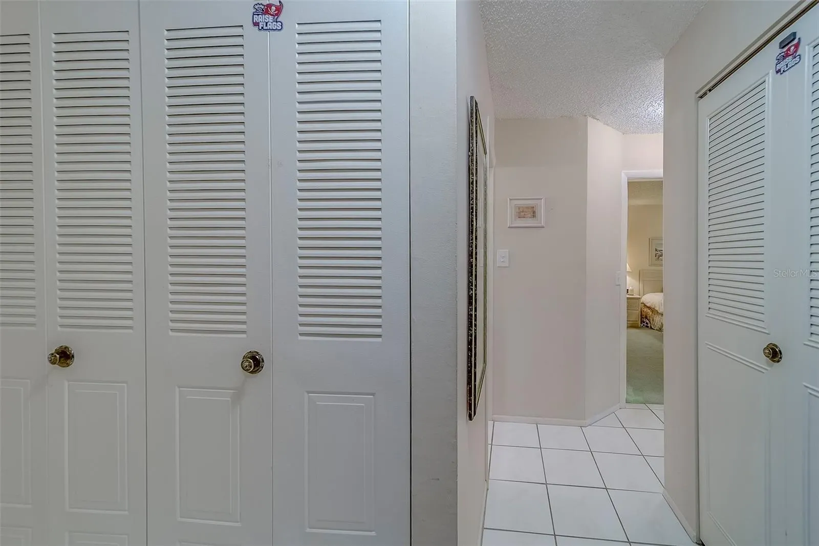 206 DOGWOOD CIR