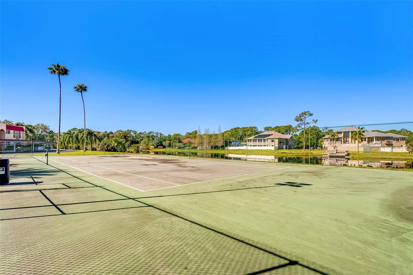 206 DOGWOOD CIR