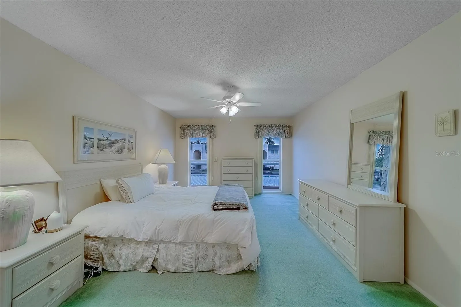 206 DOGWOOD CIR