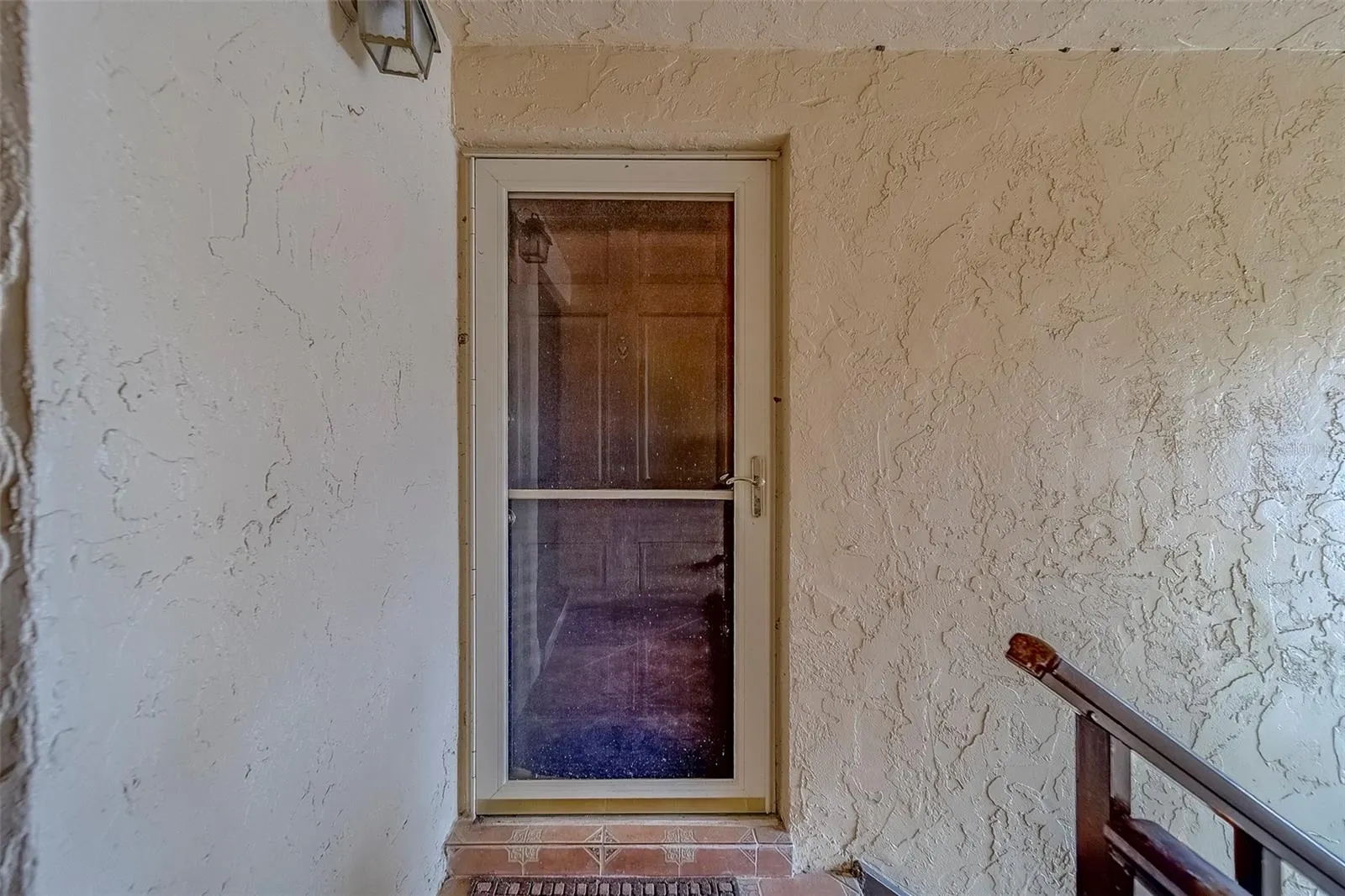 206 DOGWOOD CIR