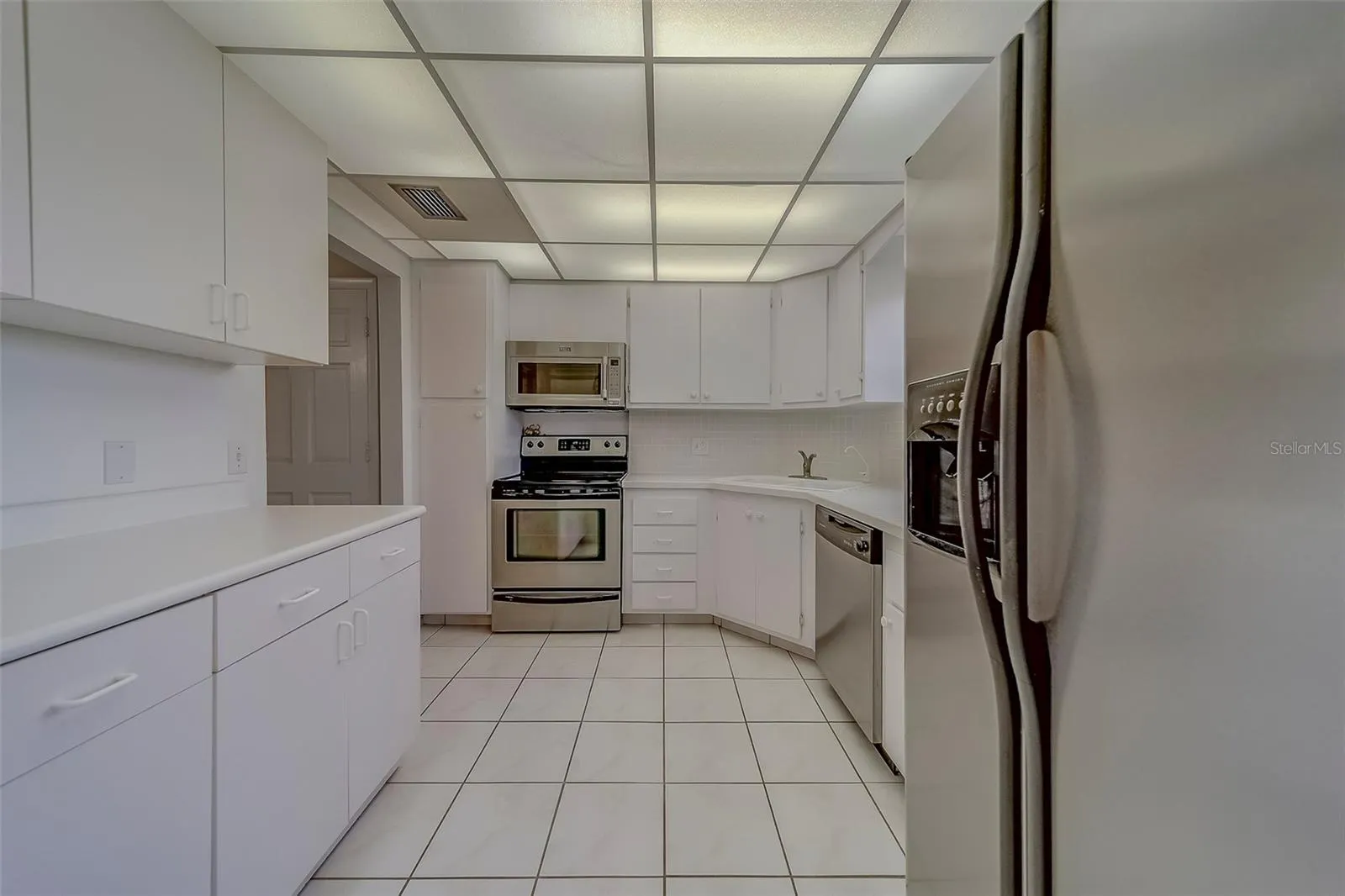 206 DOGWOOD CIR