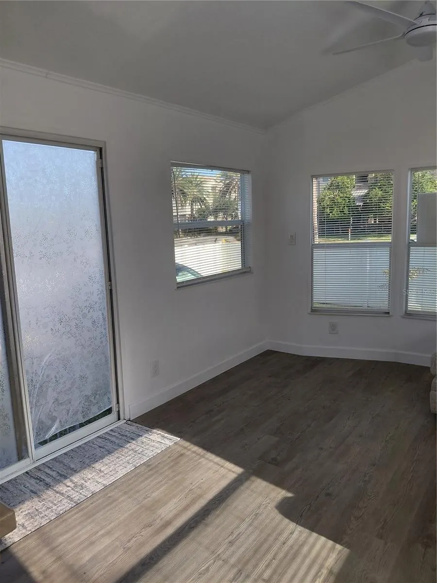 6720 PARK BLVD N #1, #1