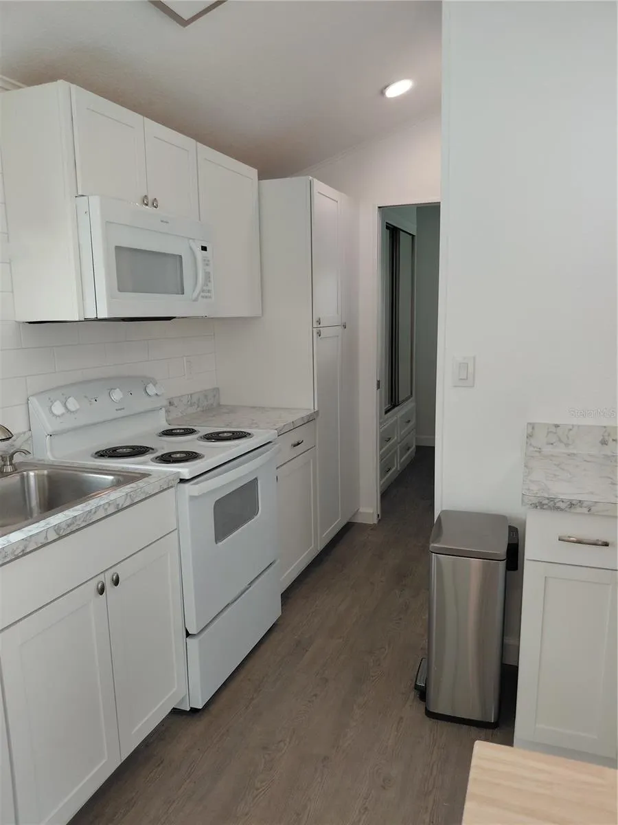 6720 PARK BLVD N #1, #1