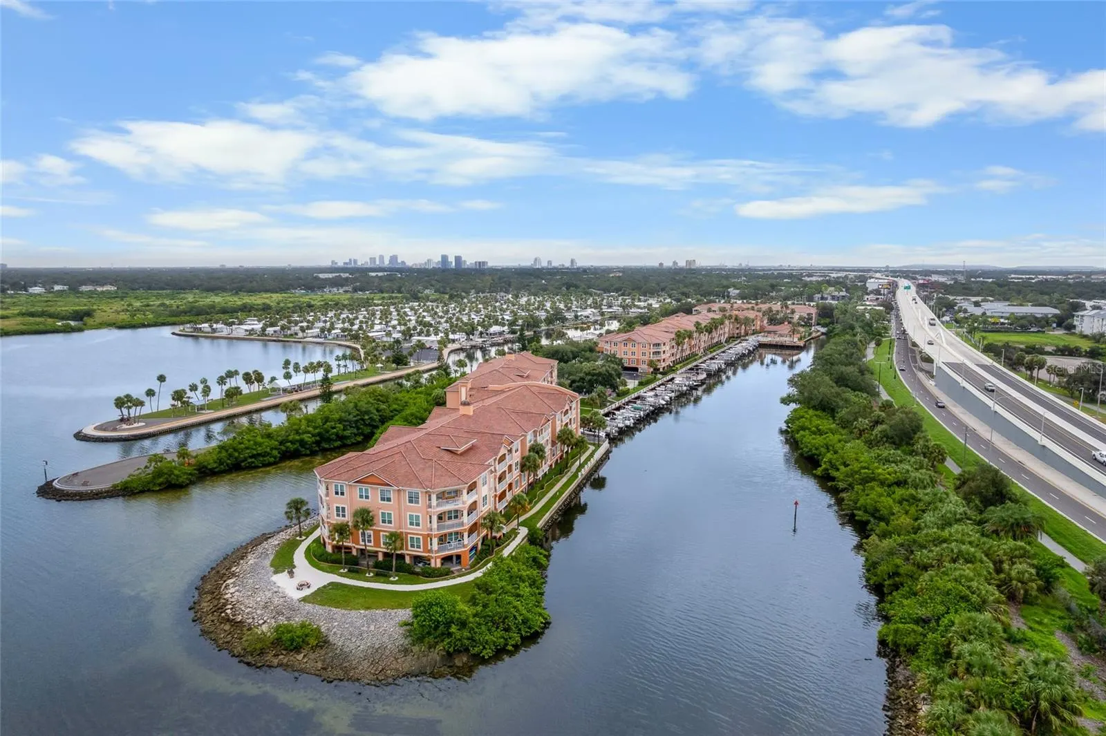 5000 CULBREATH KEY WAY #1-118, #1-118