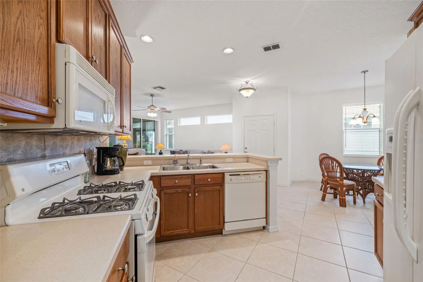1226 HUNTINGTON GREENS DR