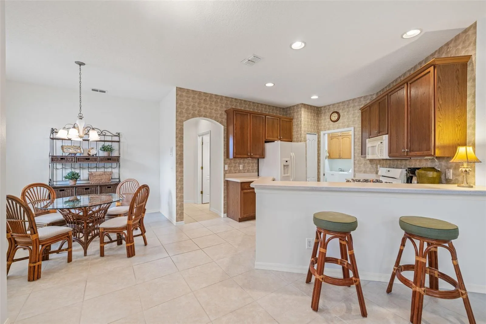1226 HUNTINGTON GREENS DR