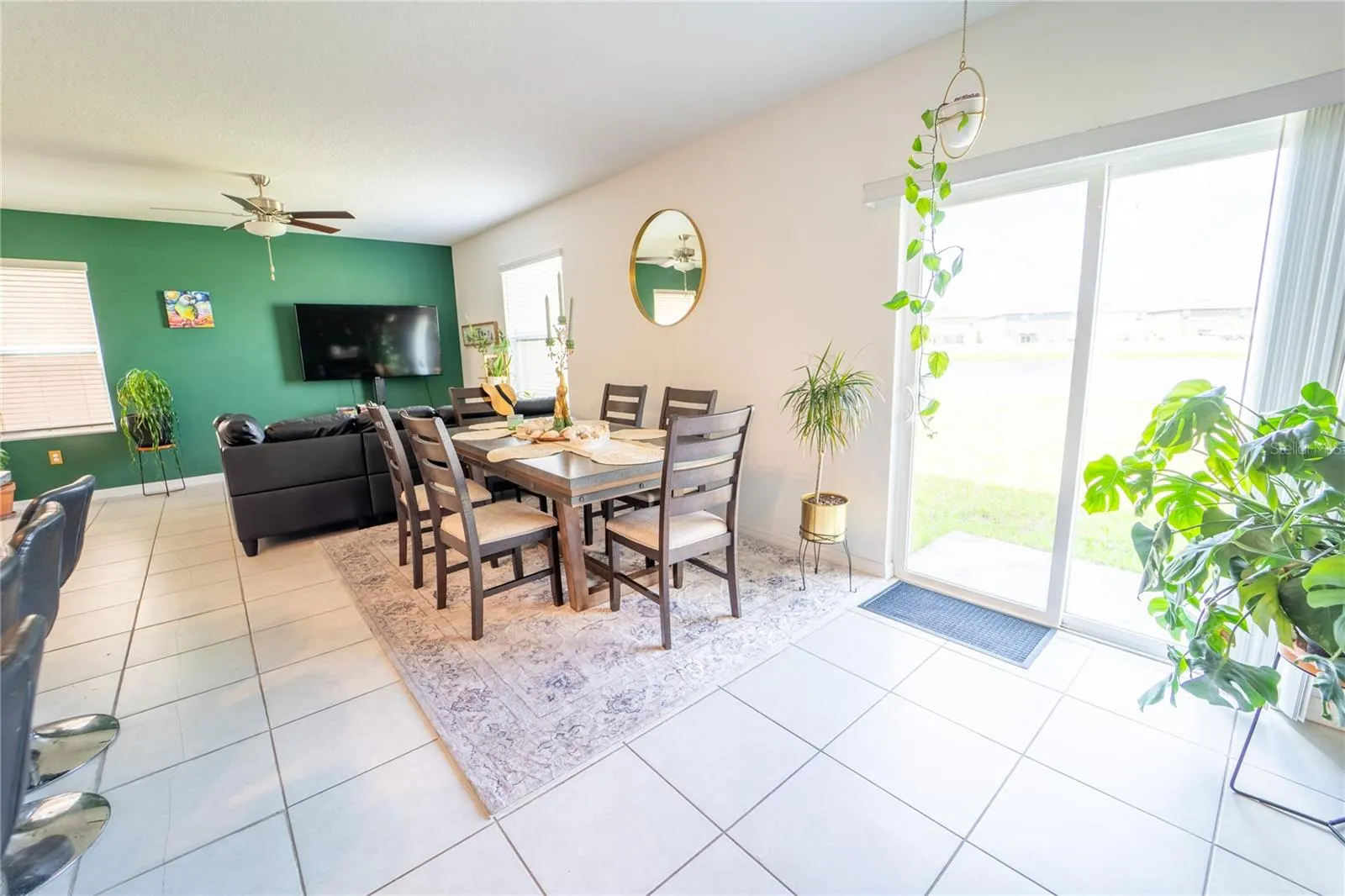 5545 BLUE AZURE DR