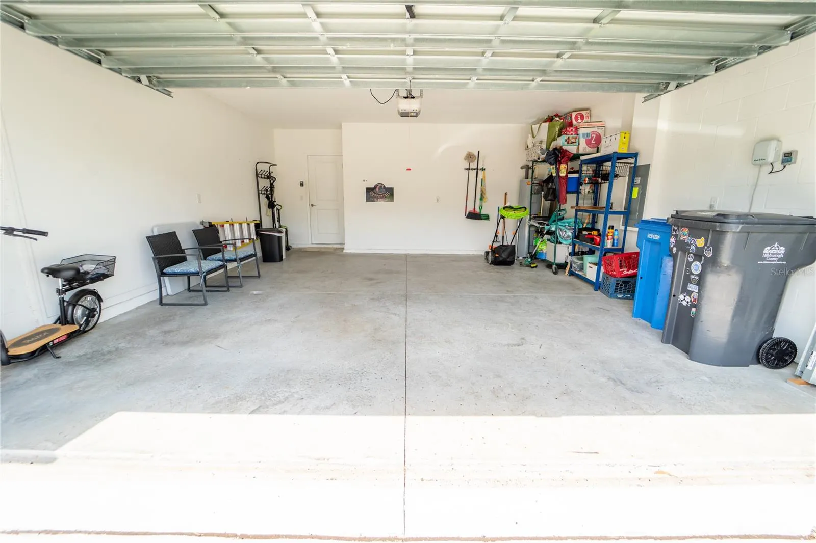 5545 BLUE AZURE DR