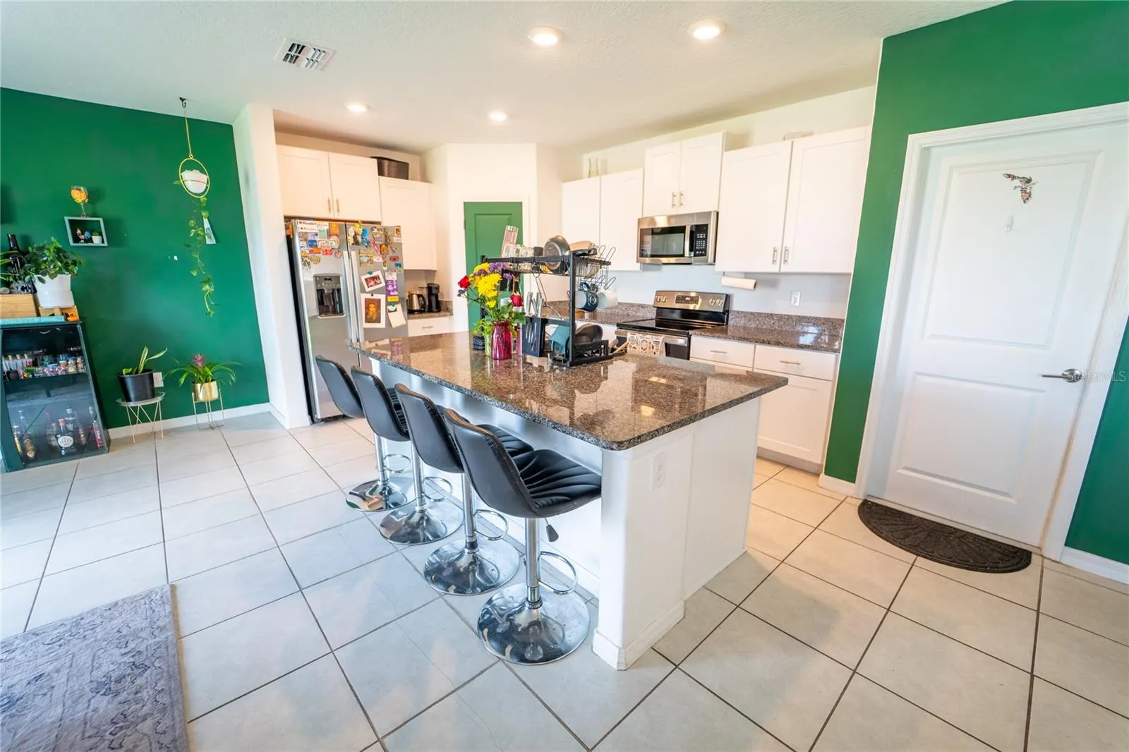 5545 BLUE AZURE DR
