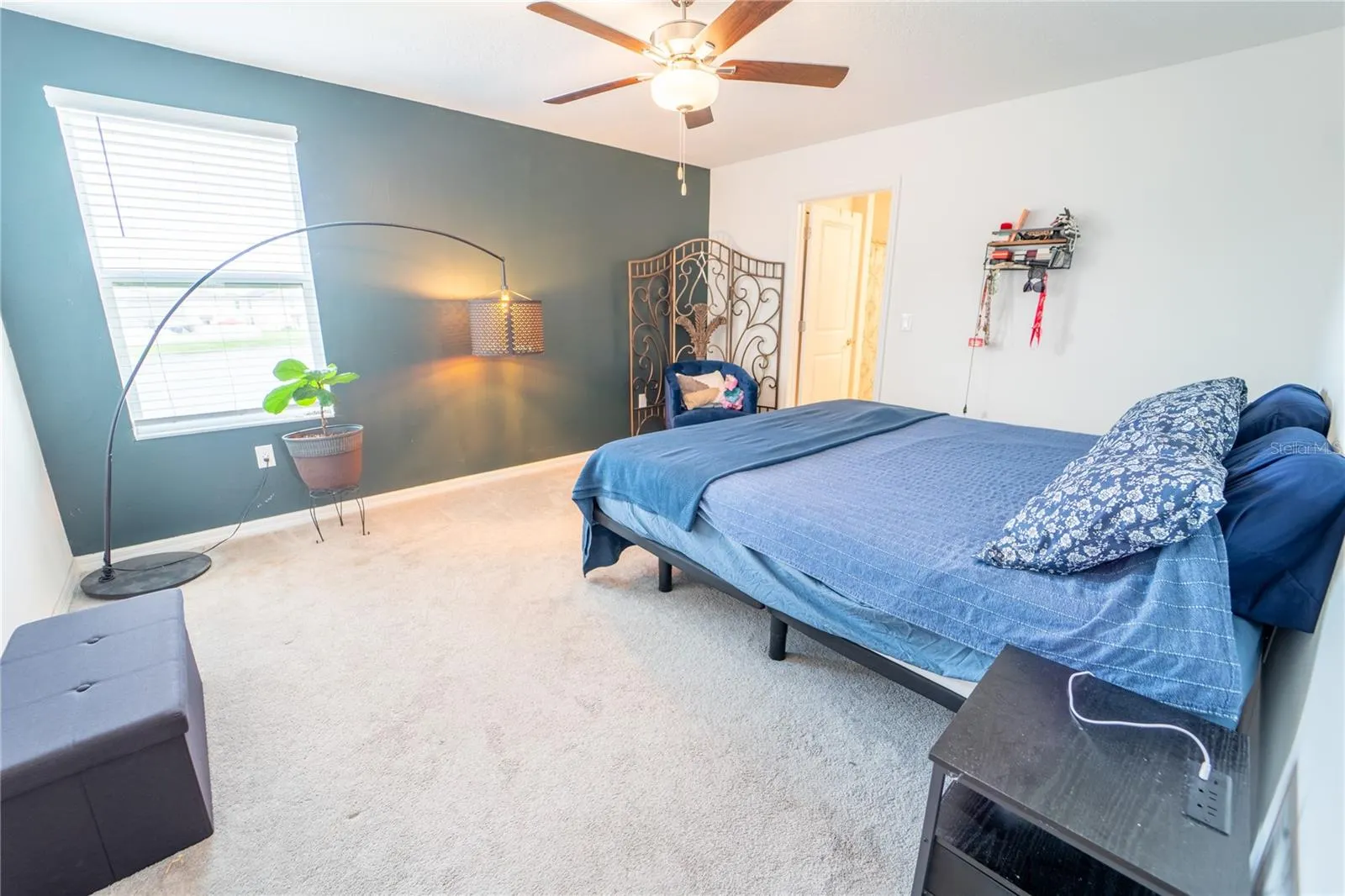 5545 BLUE AZURE DR