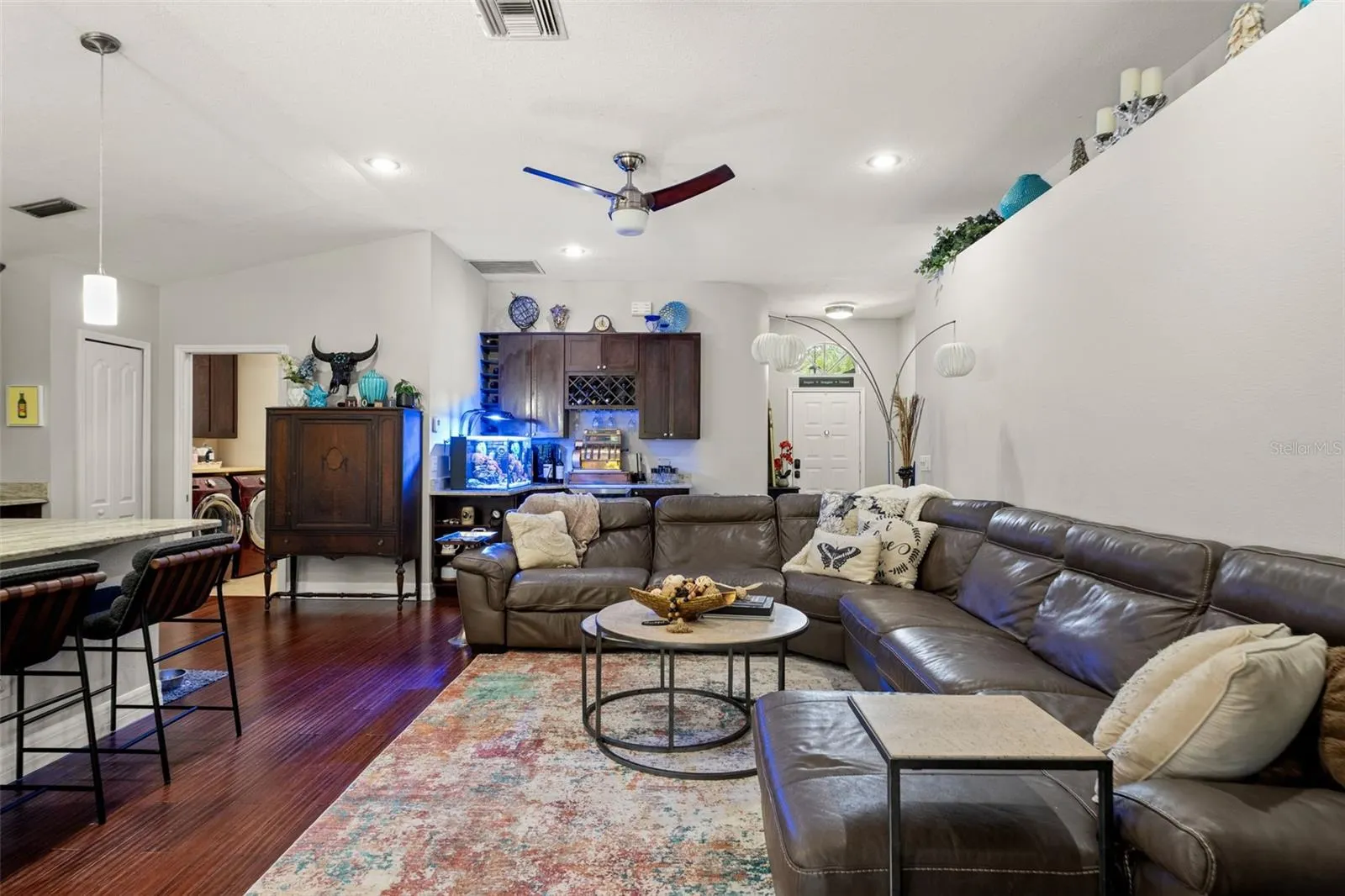 519 CYPRESS VIEW DR