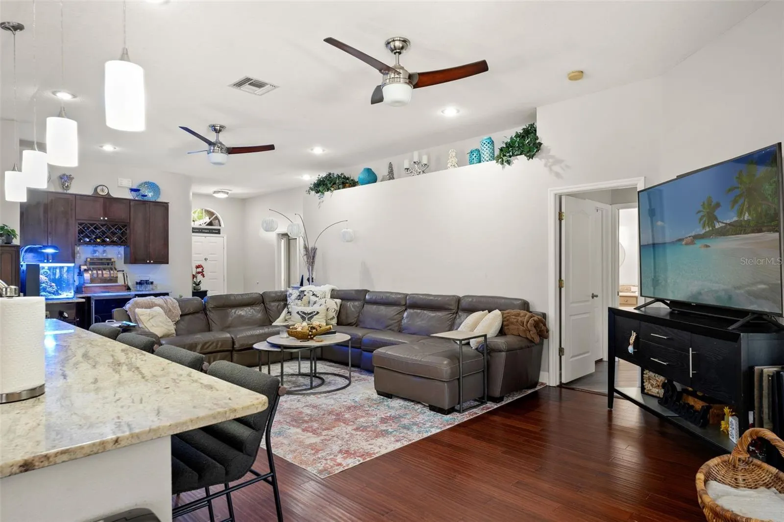 519 CYPRESS VIEW DR