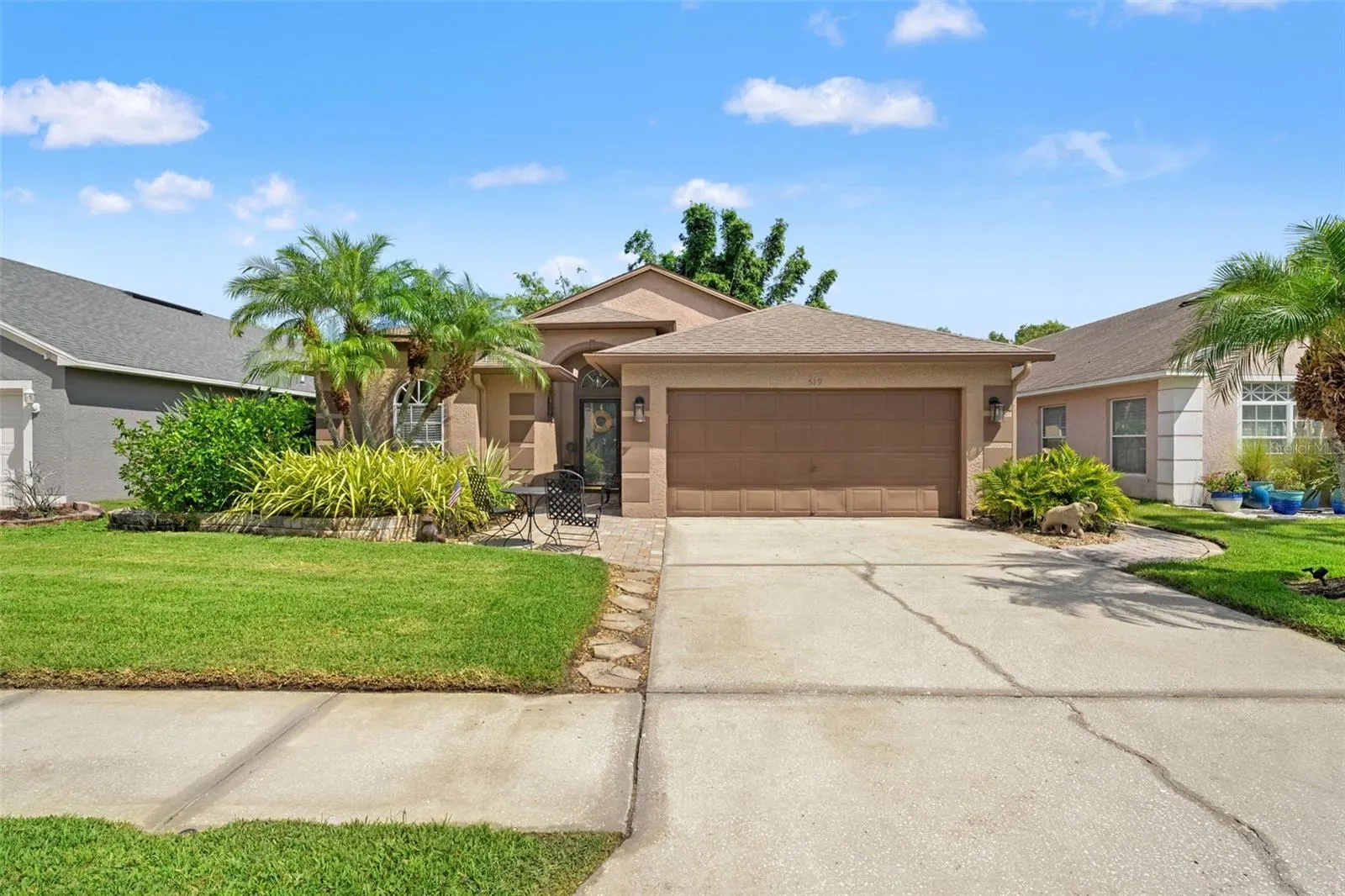 519 CYPRESS VIEW DR