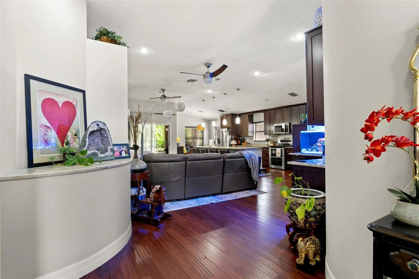 519 CYPRESS VIEW DR