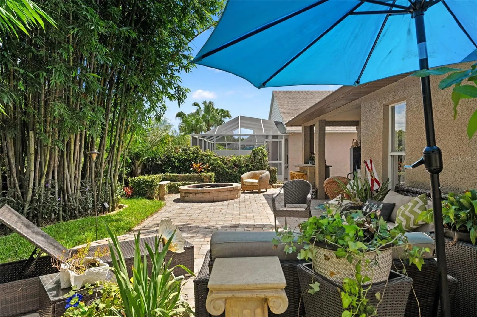519 CYPRESS VIEW DR