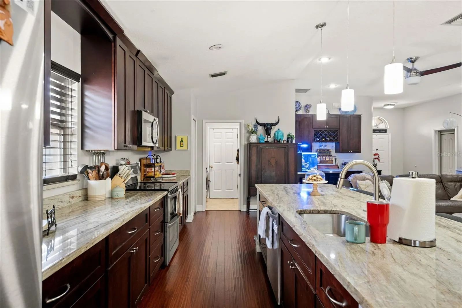 519 CYPRESS VIEW DR
