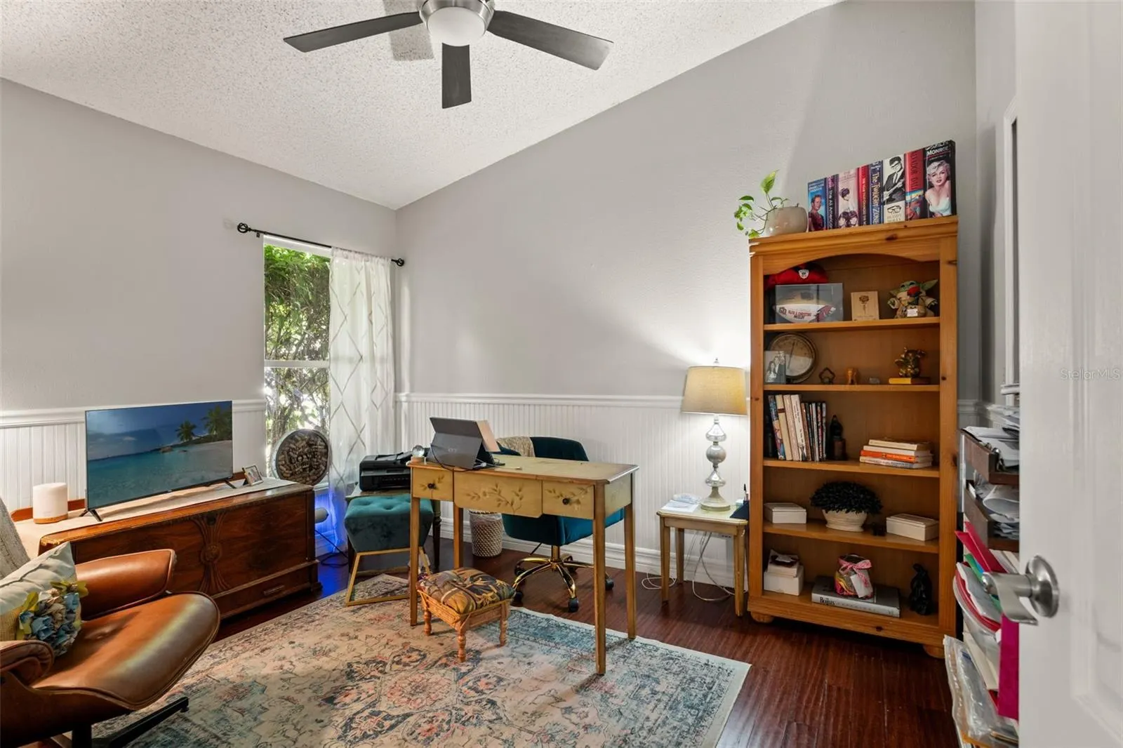 519 CYPRESS VIEW DR