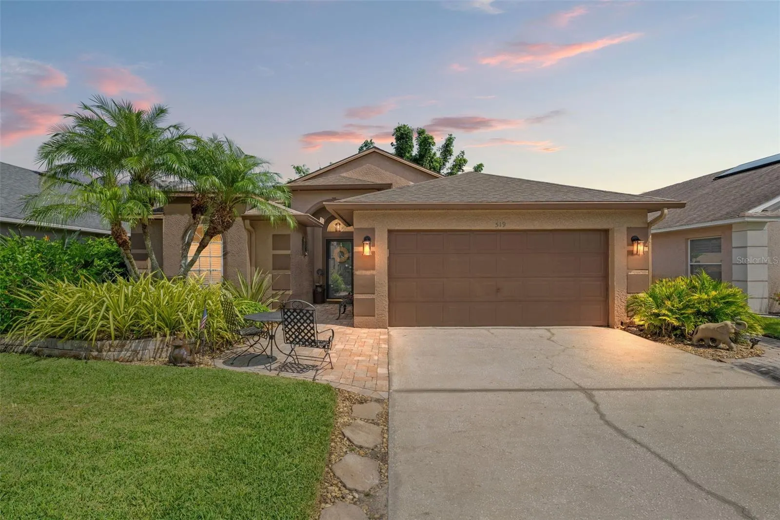 519 CYPRESS VIEW DR
