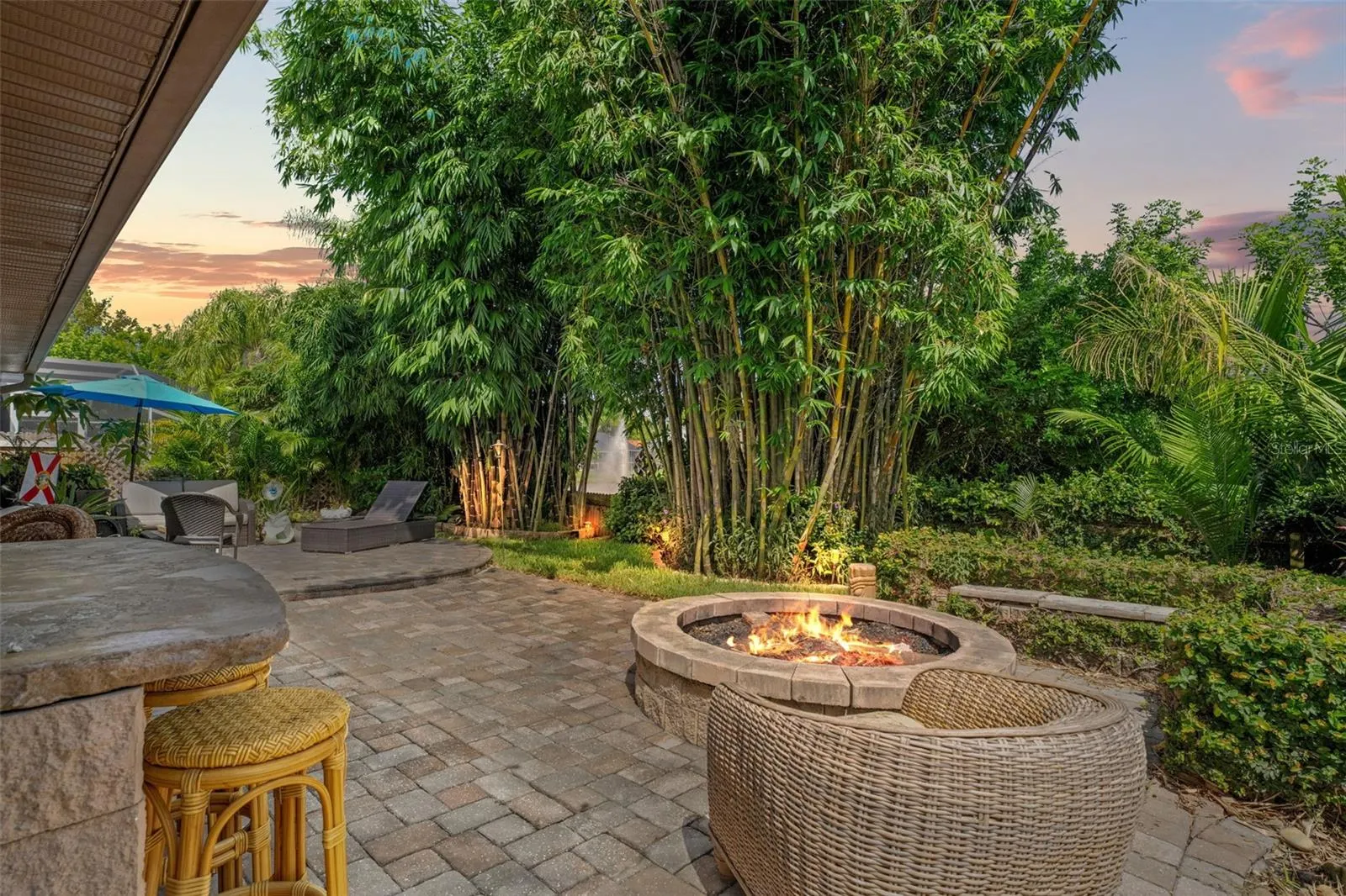 519 CYPRESS VIEW DR