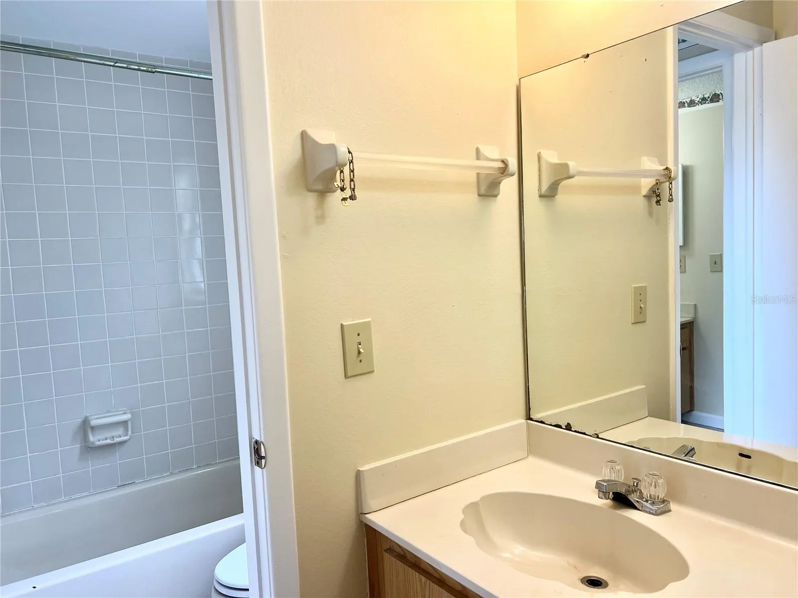 12306 AJAY CT